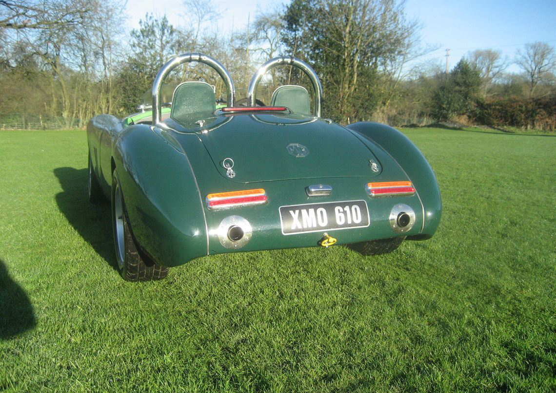 MG (เอ็มจี) MGA