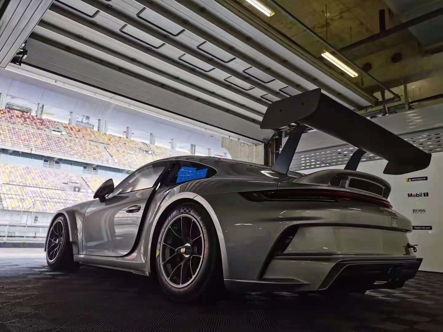 保时捷 911 992 GT3 CUP ，6月份上海交车