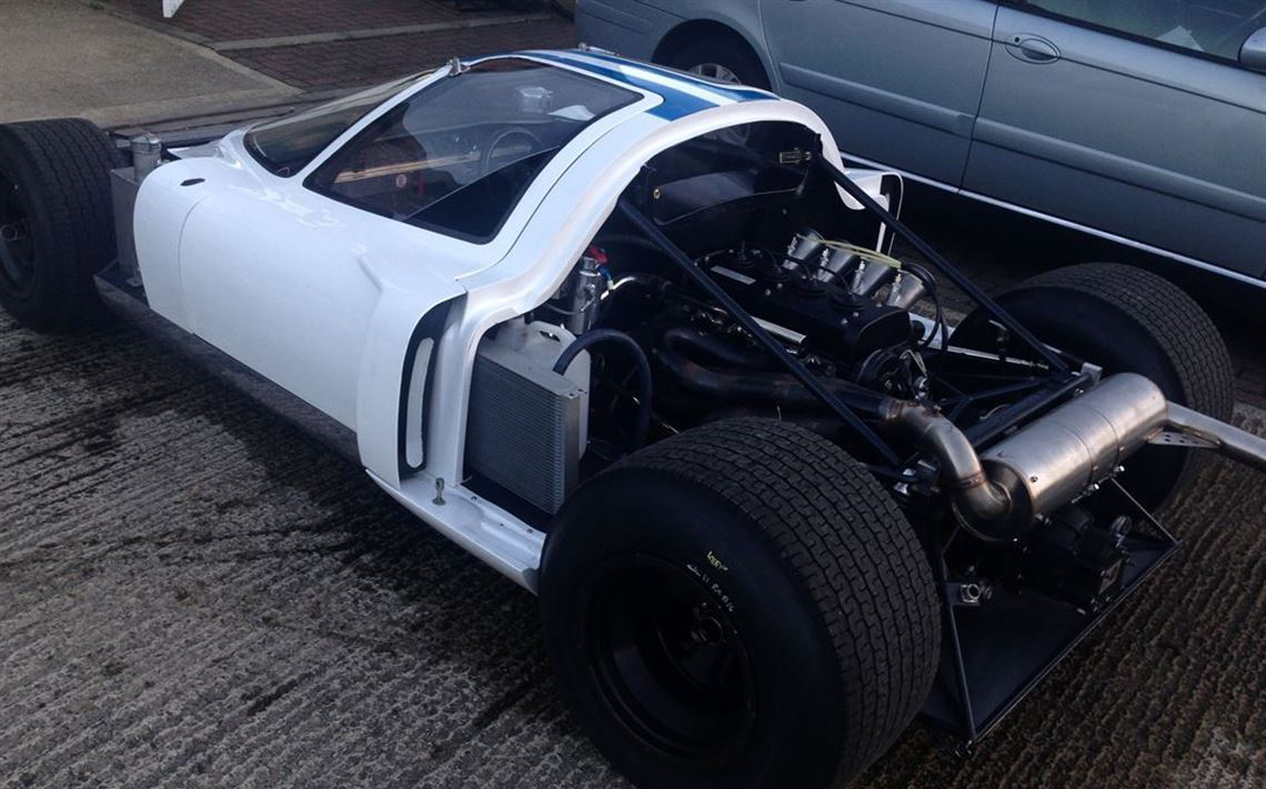 Chevron B16滚动底盘，可以选购FVC发动机