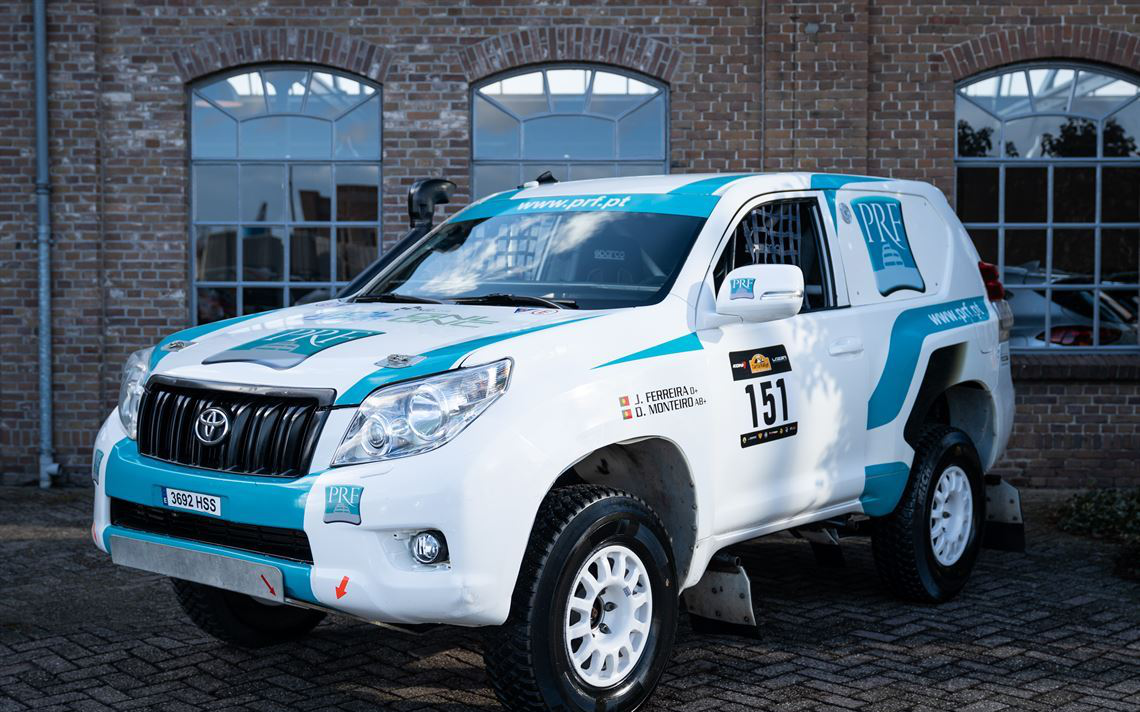 丰田陆地巡航舰 KDJ 155 3.0 D-4D Rally RAID T2