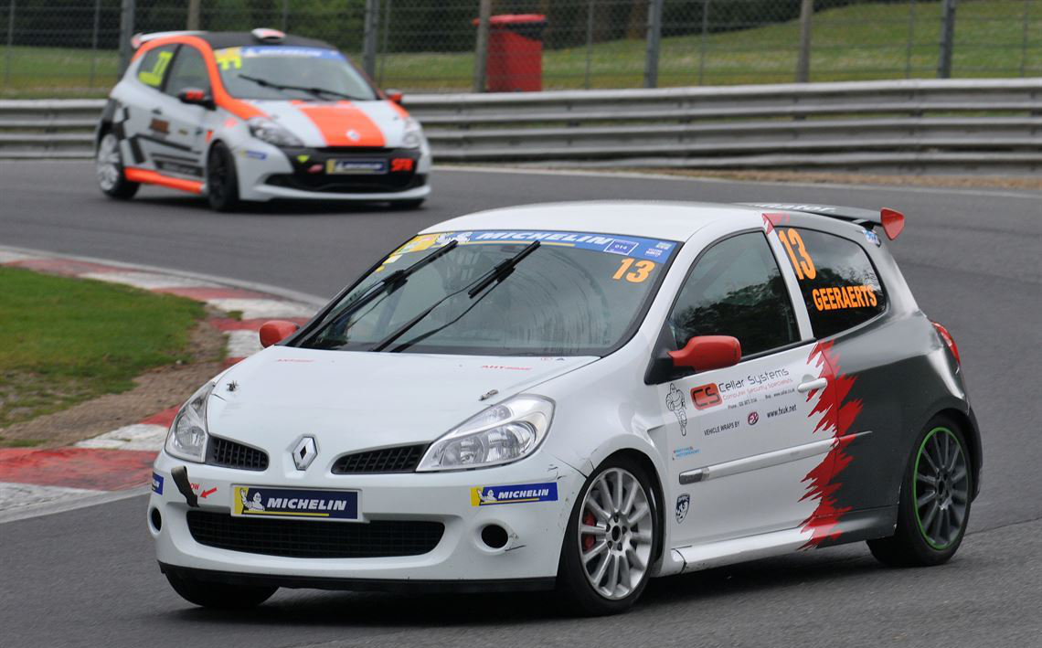 2009 Renault (르노) Clio III RS（197）