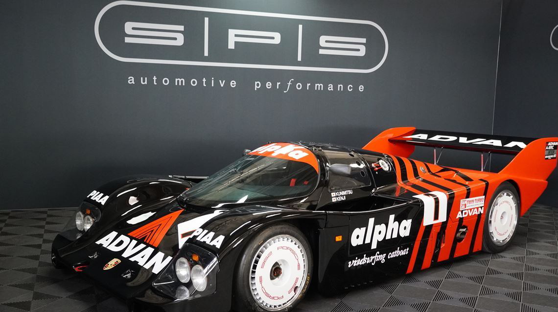 Porsche 962