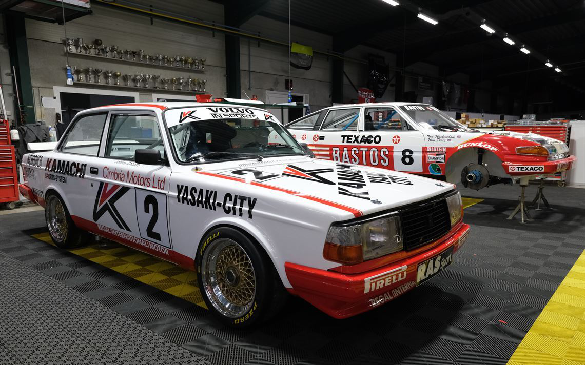 REVIVAL VOLVO 242 TURBO GROUP A