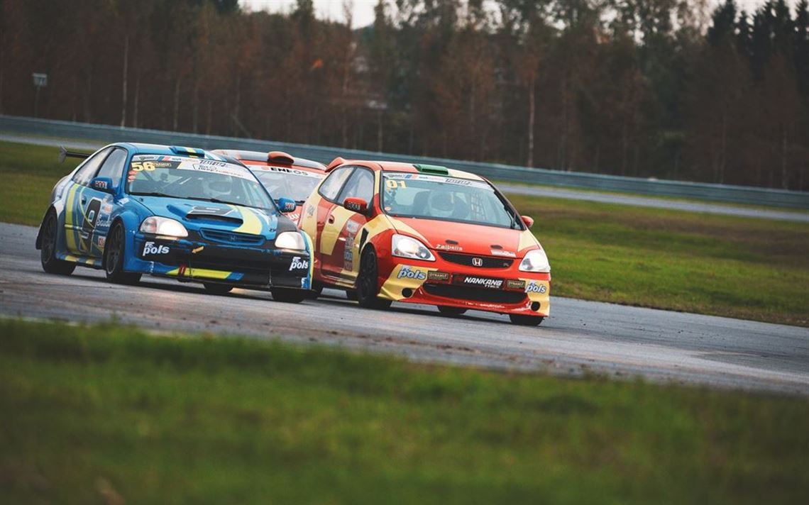 本田Civic 6Gen Coupe