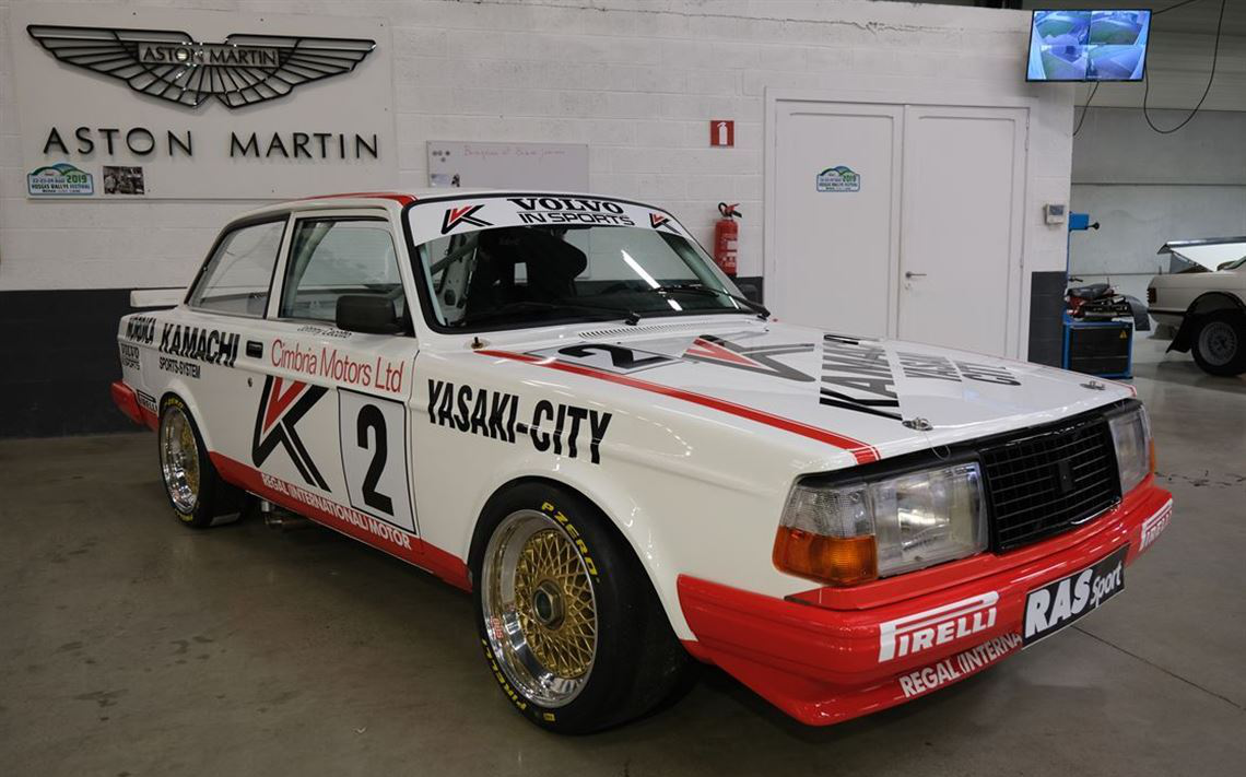 REVIVAL VOLVO 242 TURBO GROUP A