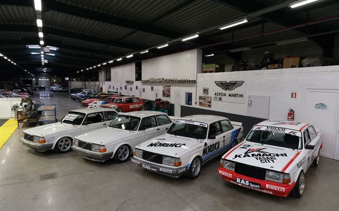 REVIVAL VOLVO 242 TURBO GROUP A