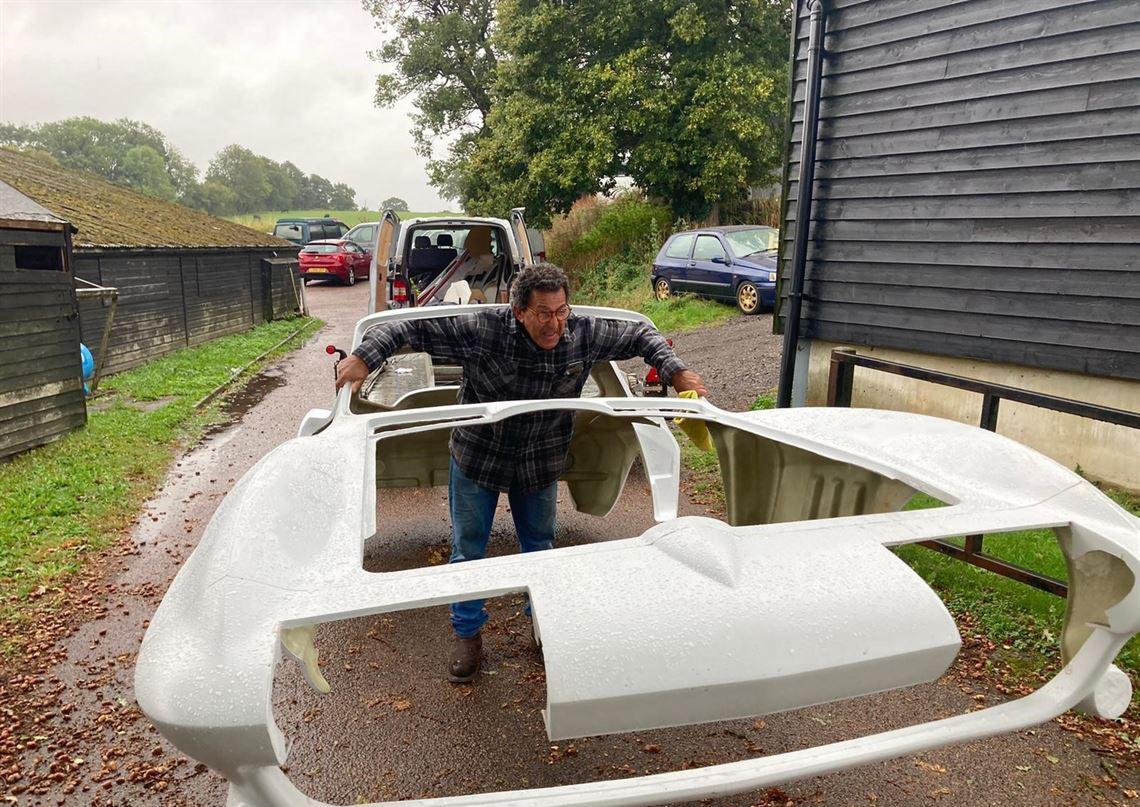 C2 Chevrolet Corvette Body / Chassis