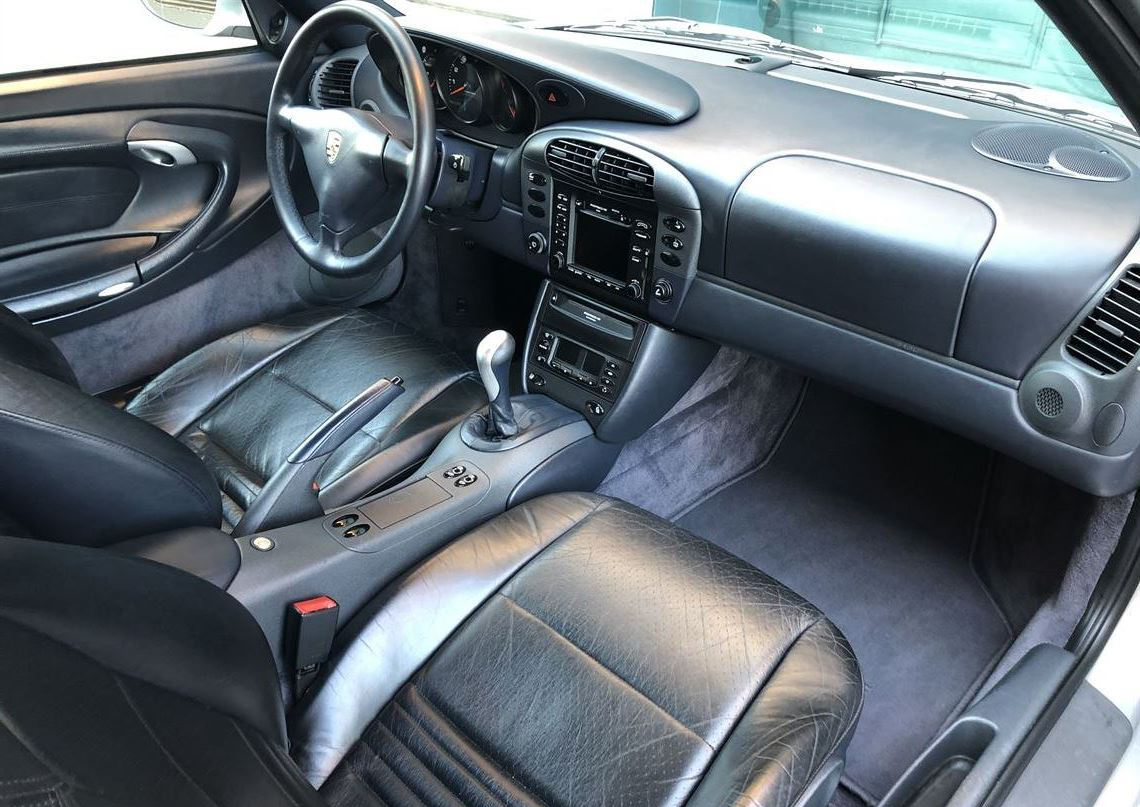 1999 保时捷911 Carrera 4