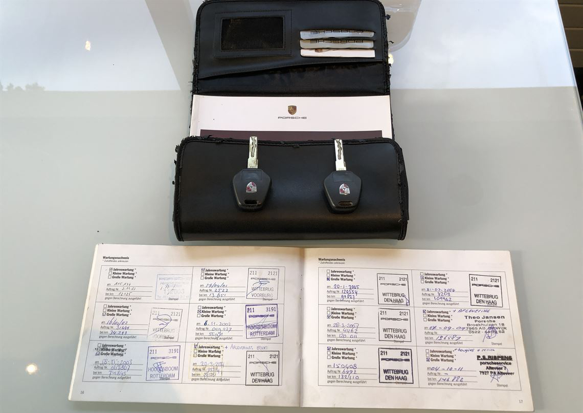 1999 保时捷911 Carrera 4