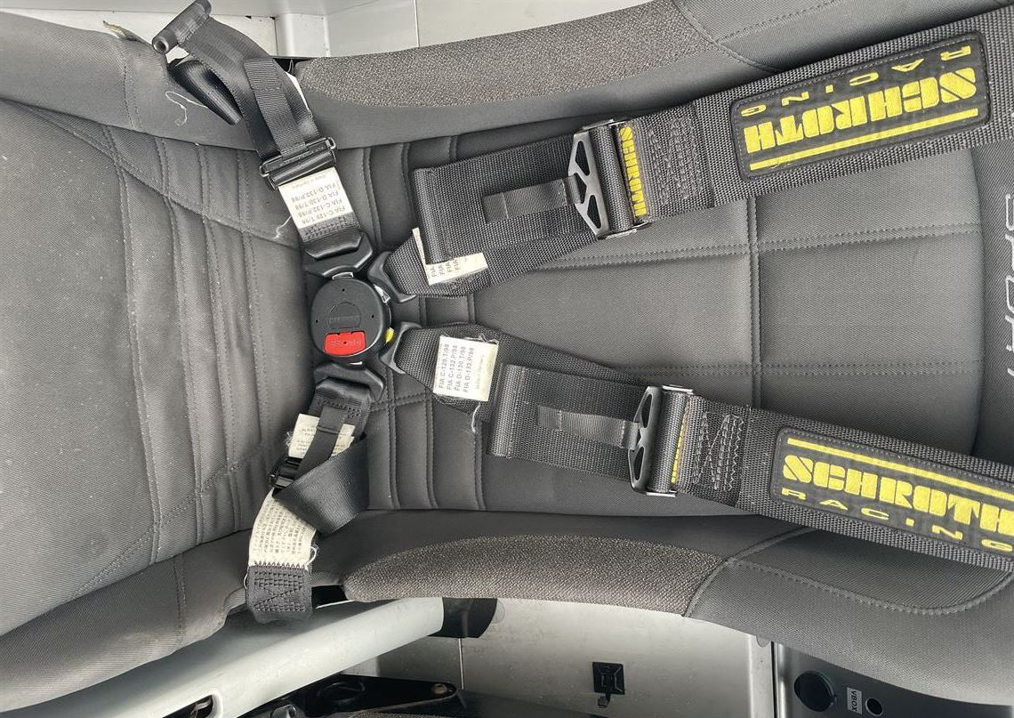 Lotus 2-Eleven - 原厂SVA，合法上路