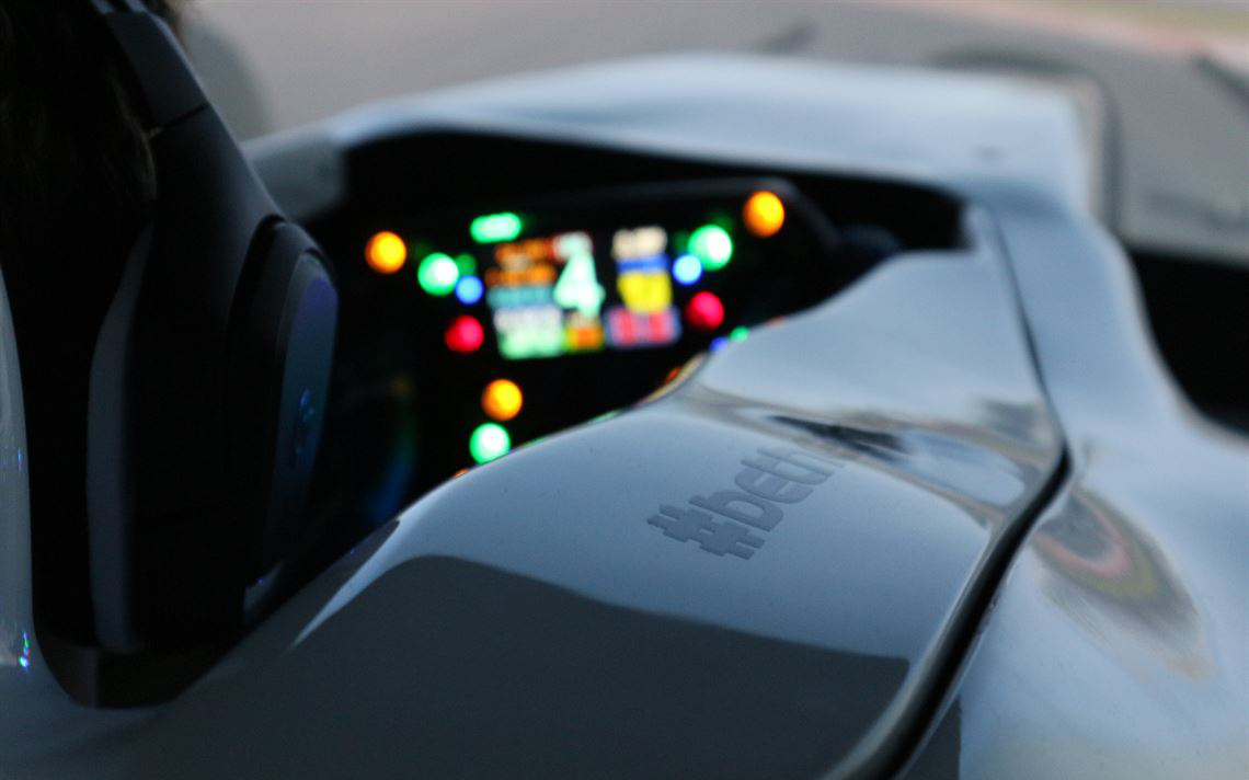 专业模拟器+遥测系统