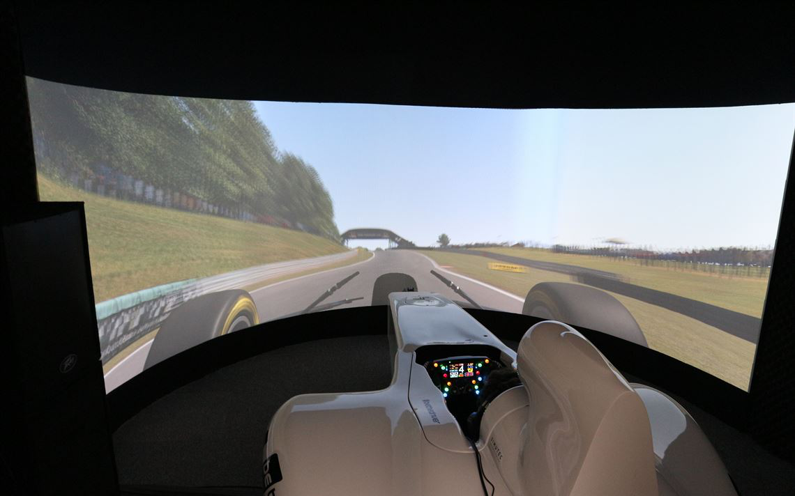 专业模拟器+遥测系统