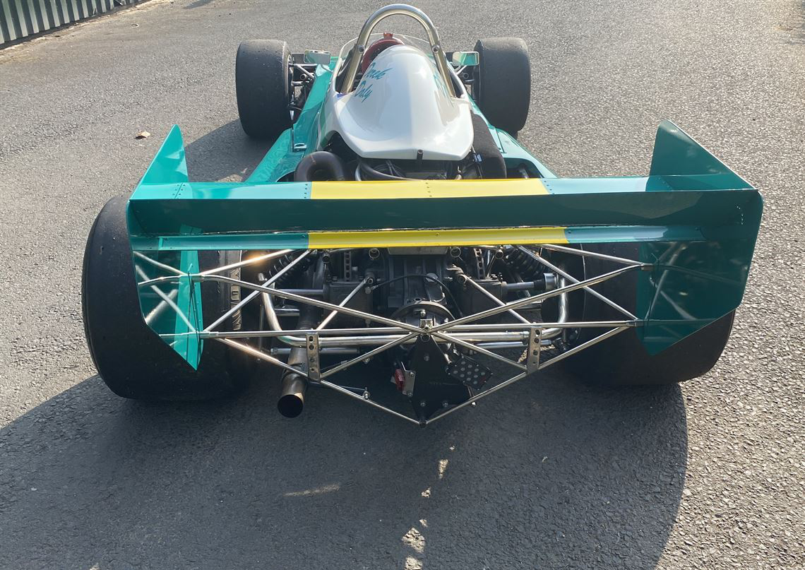 Chevron B42 – Hart 420R