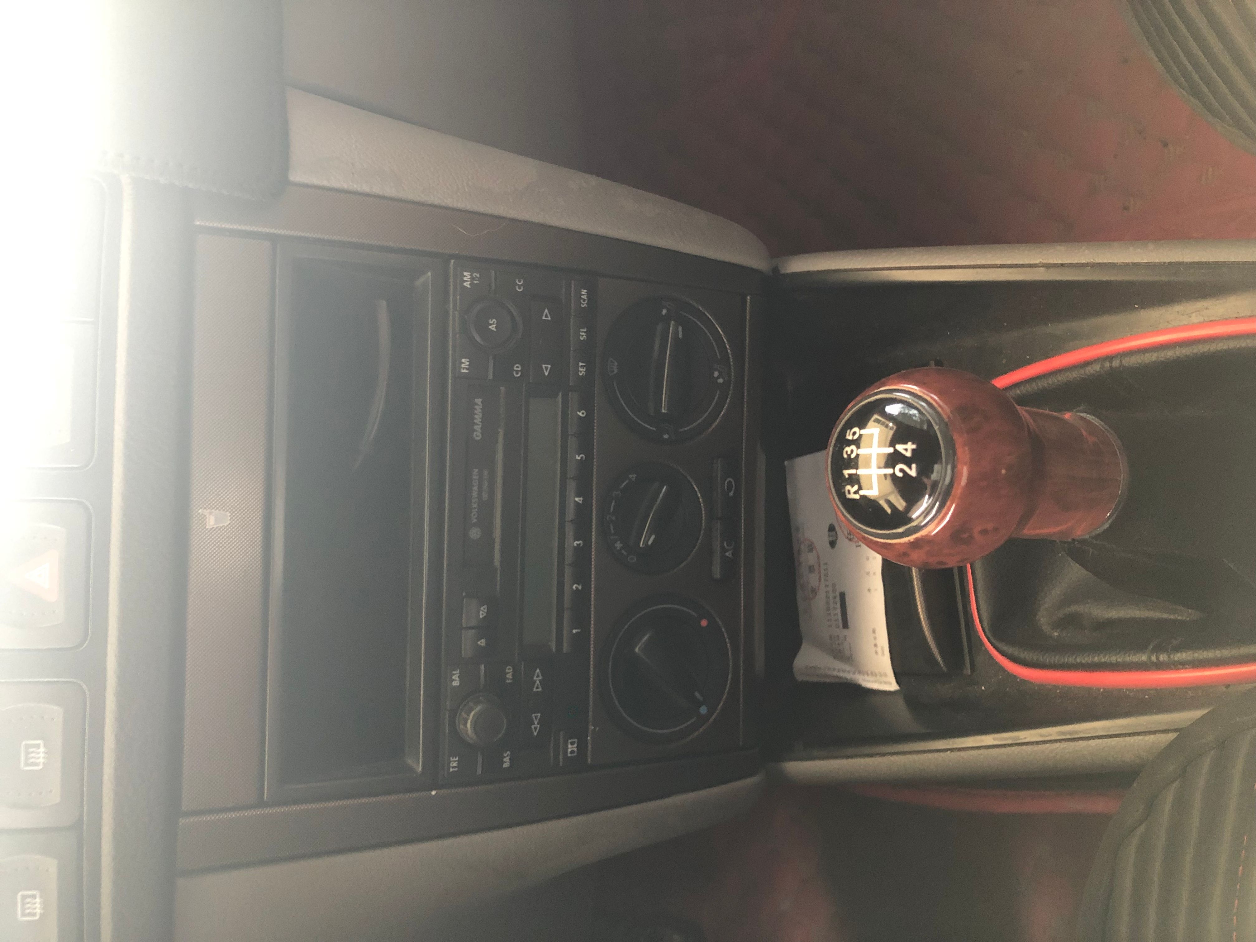 Volkswagen (大众) Golf