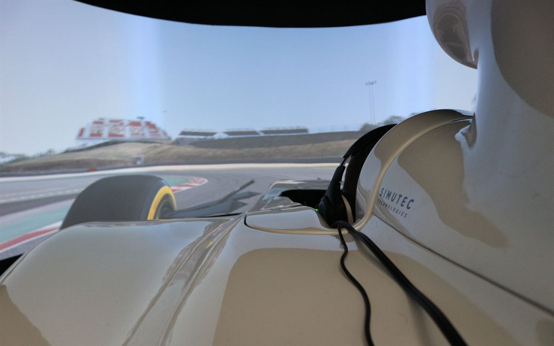 专业模拟器+遥测系统