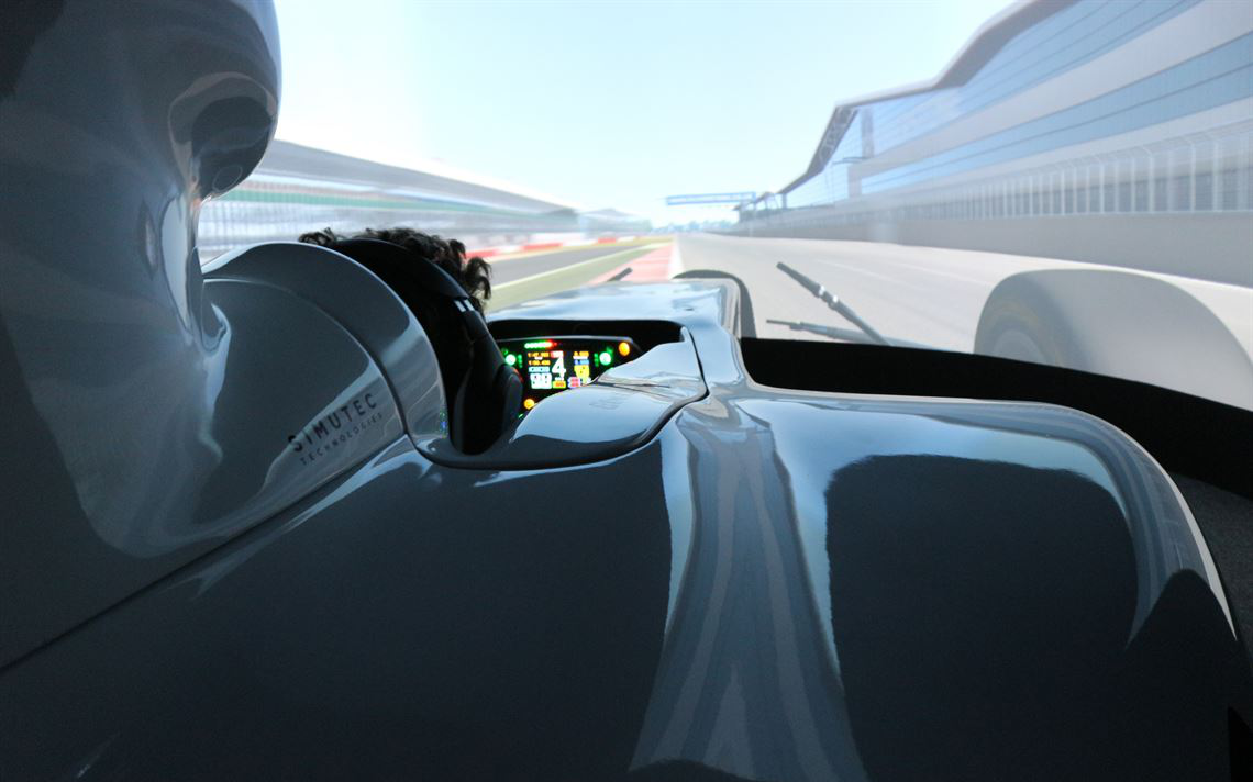 专业模拟器+遥测系统