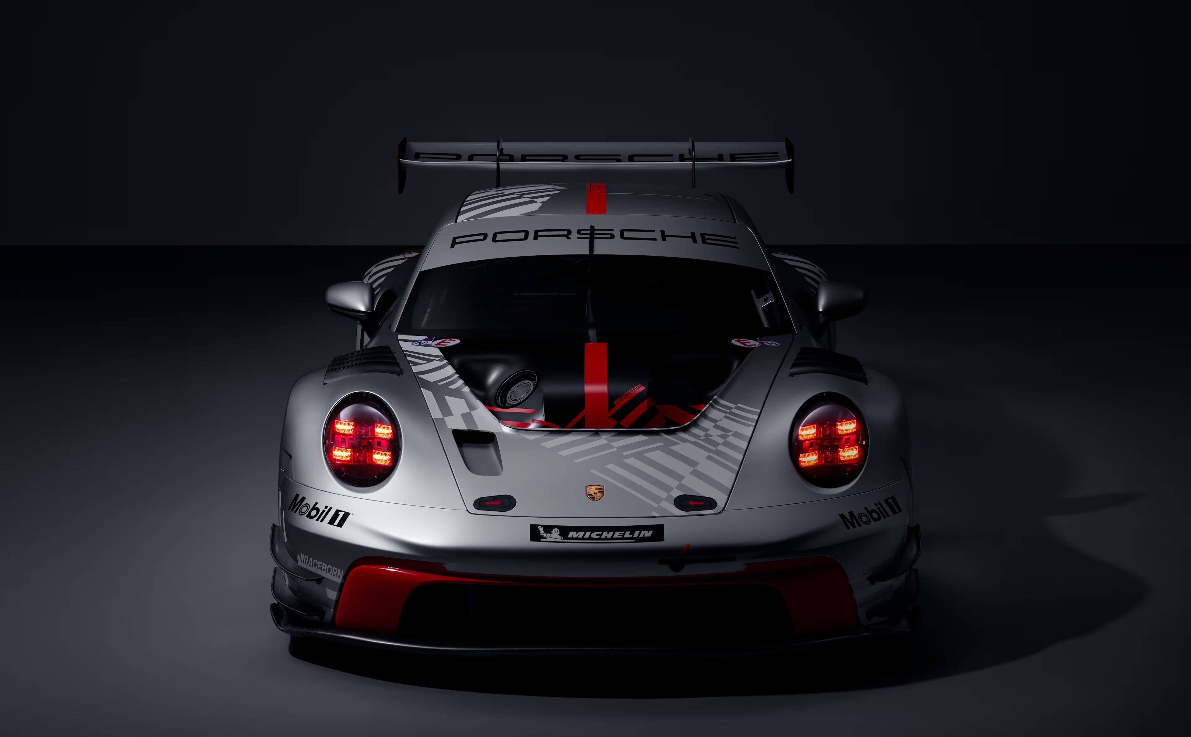 保时捷 911 GT3 R（2026 年）——完整技术规格及性能评测