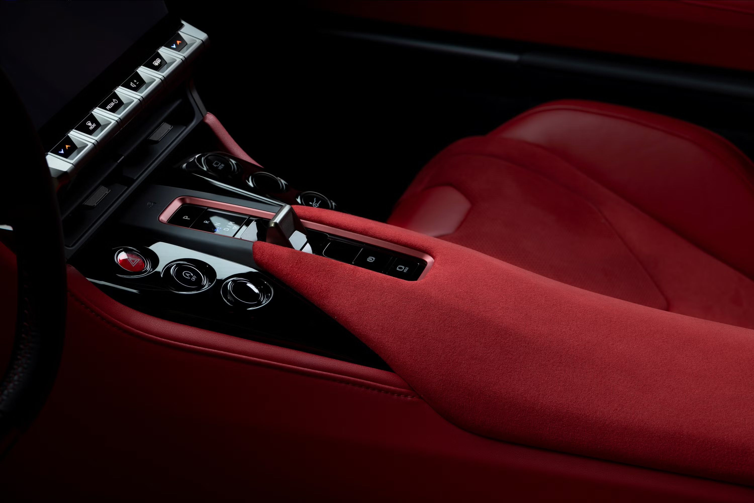 Toyota GR GT — Visão Geral Técnica Completa e Análise de Engenharia