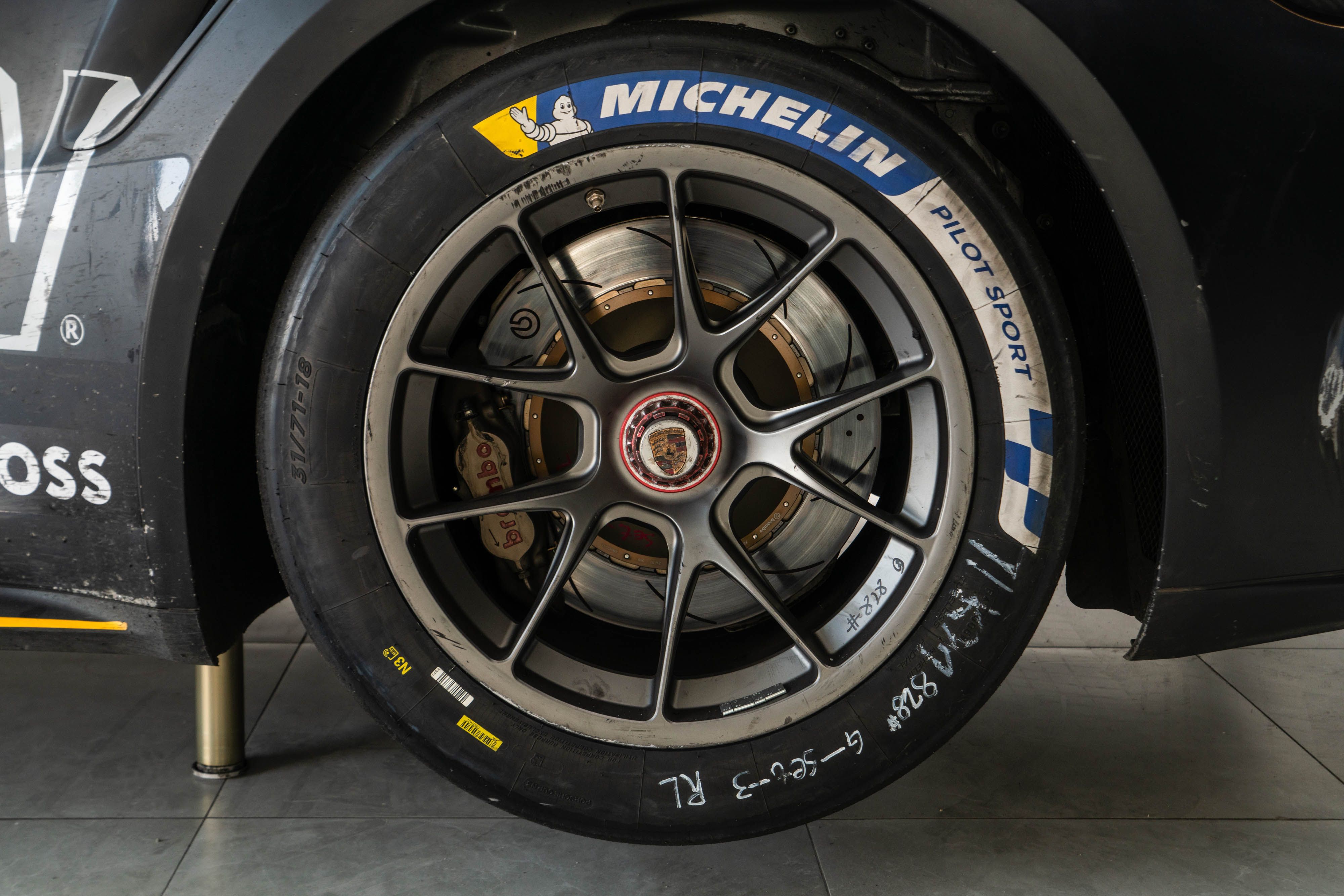 Porsche 911 GT3 CUP 992 -selges