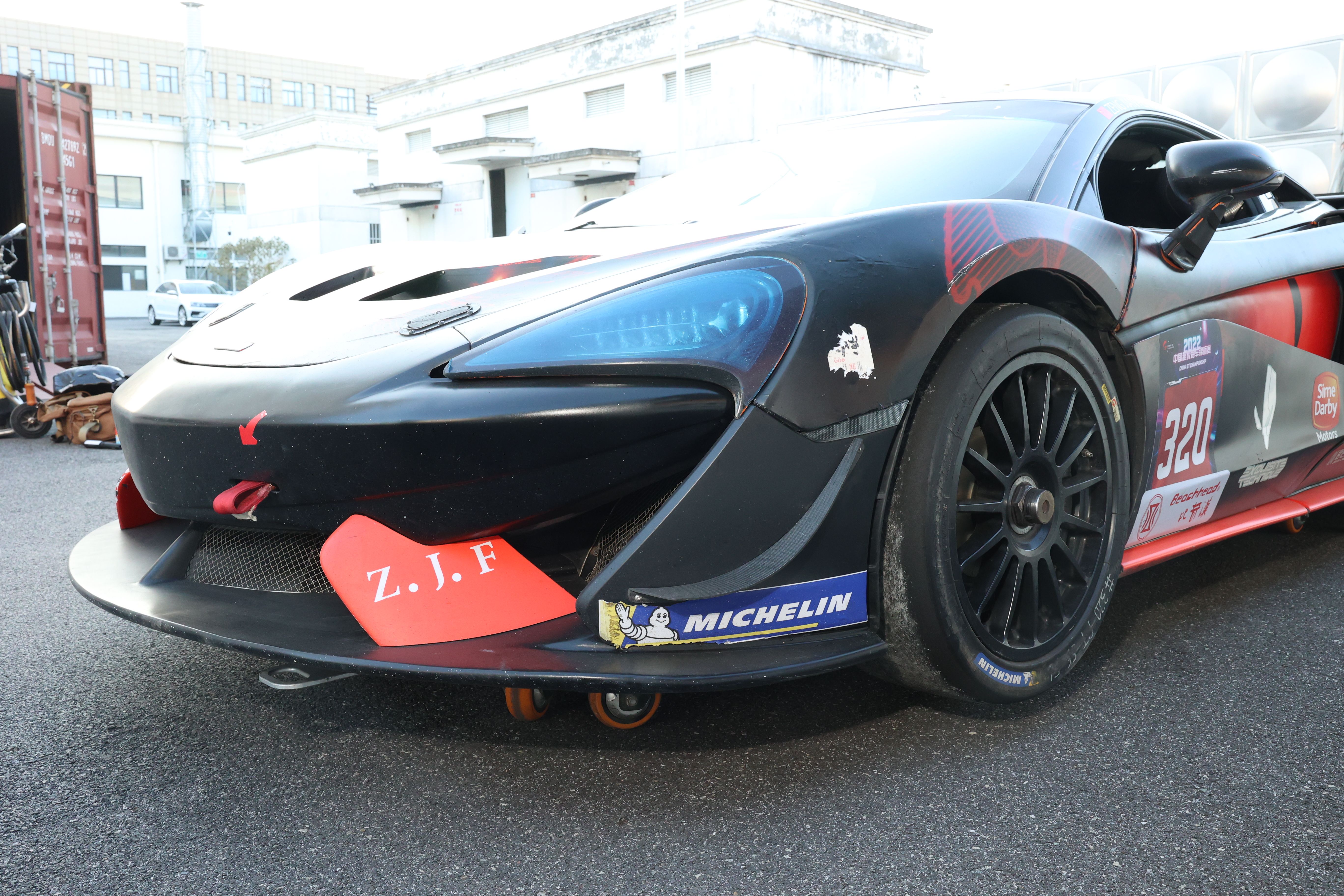 迈凯伦 570S GT4