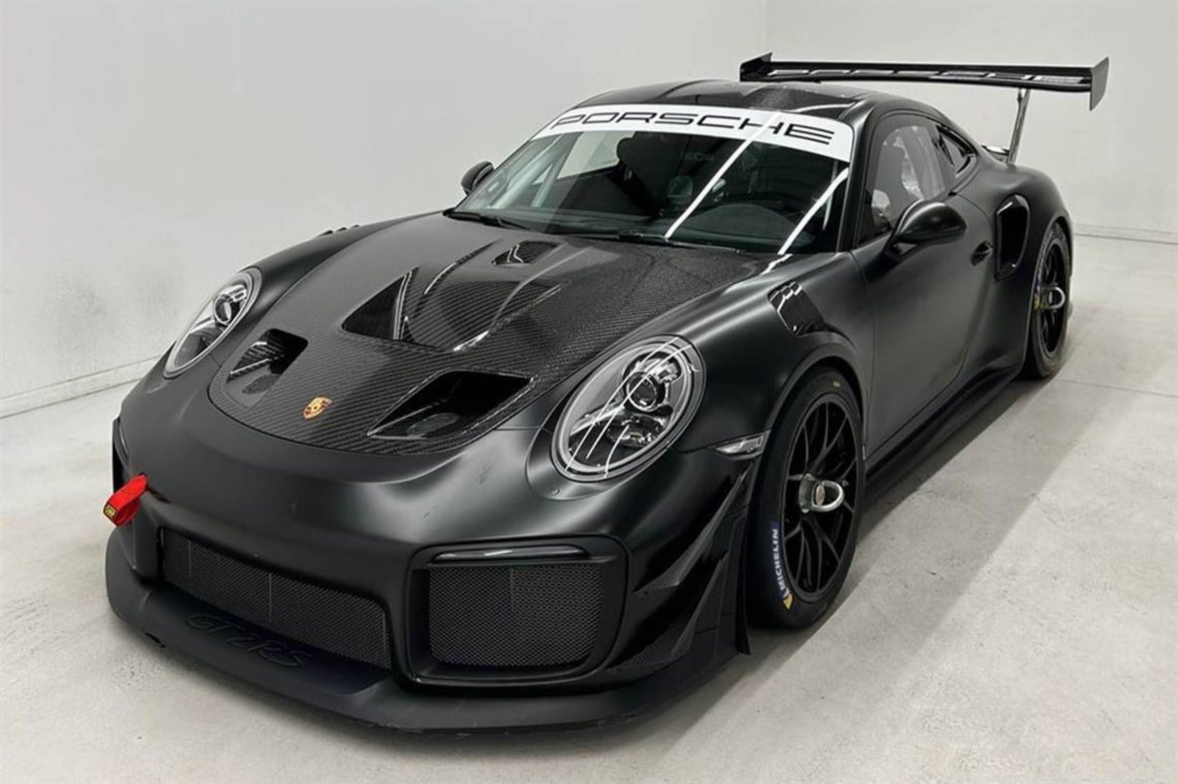 Porsche (ポルシェ) 911 GT2 RS Clubsport - 51GT3 レーシングカー