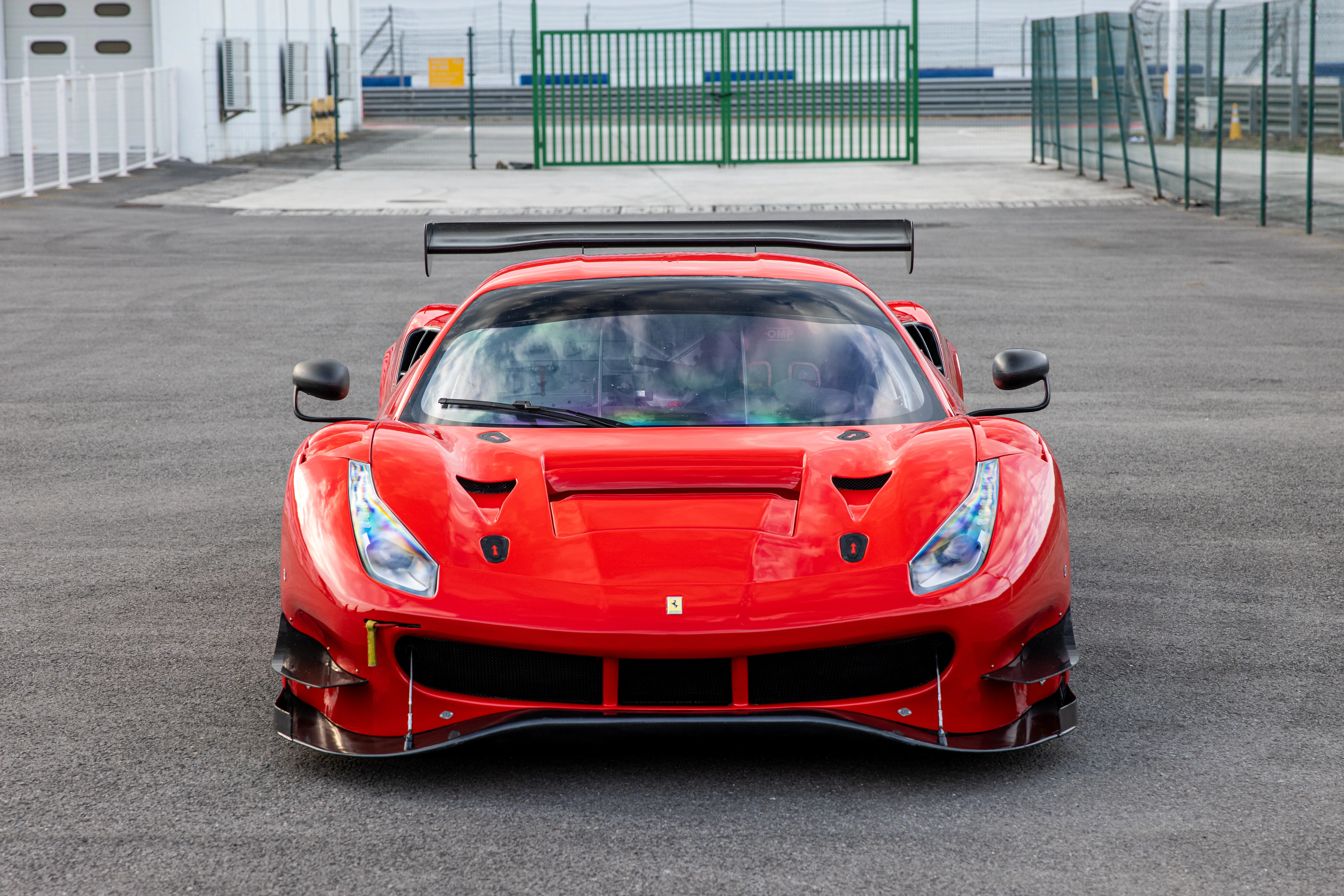 2016 Ferrari (เฟอร์รารี่) 488 GT3