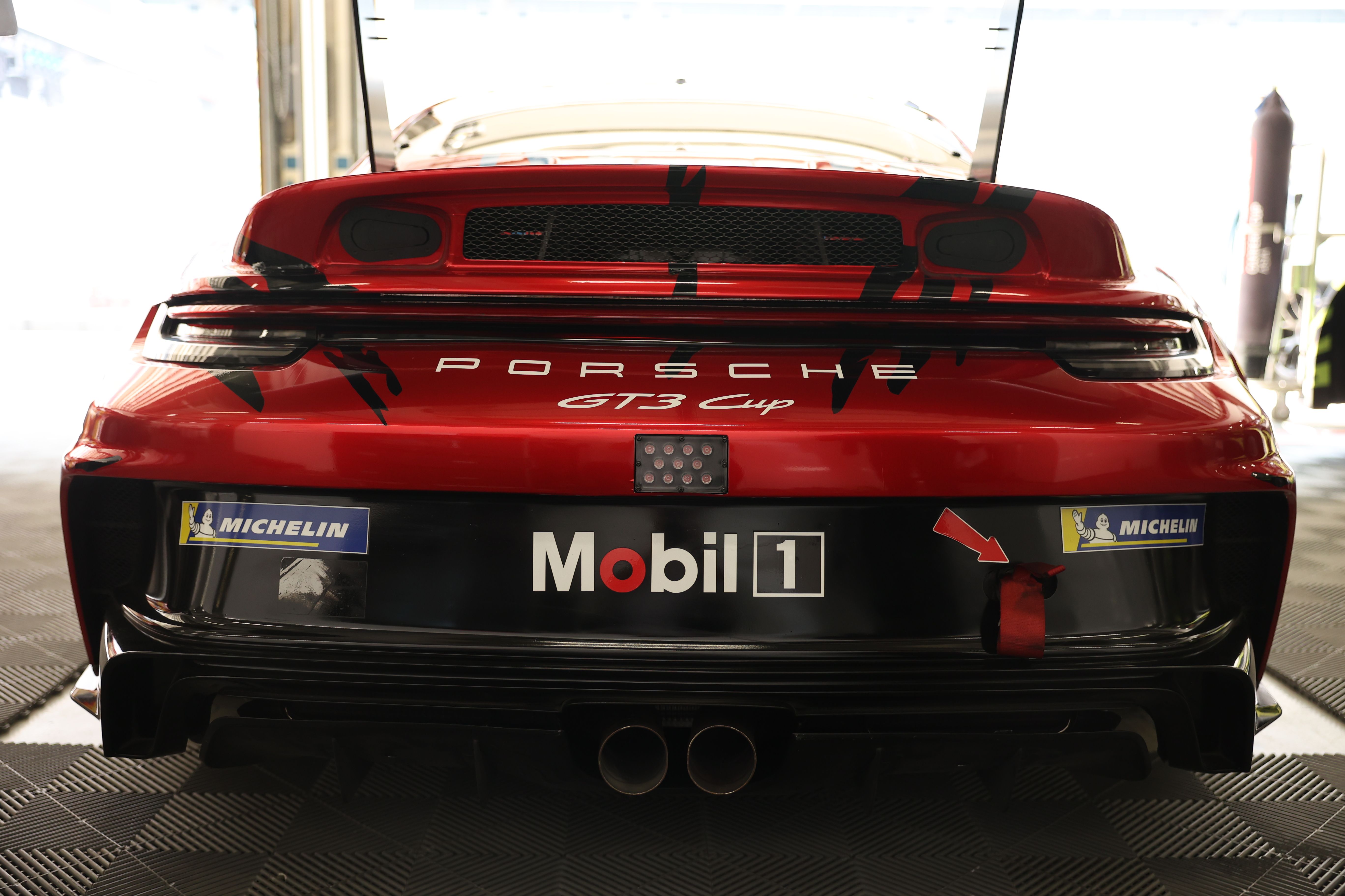2023 Porsche 911 GT3 CUP (ประเภท 992) -24.48 ชั่วโมง