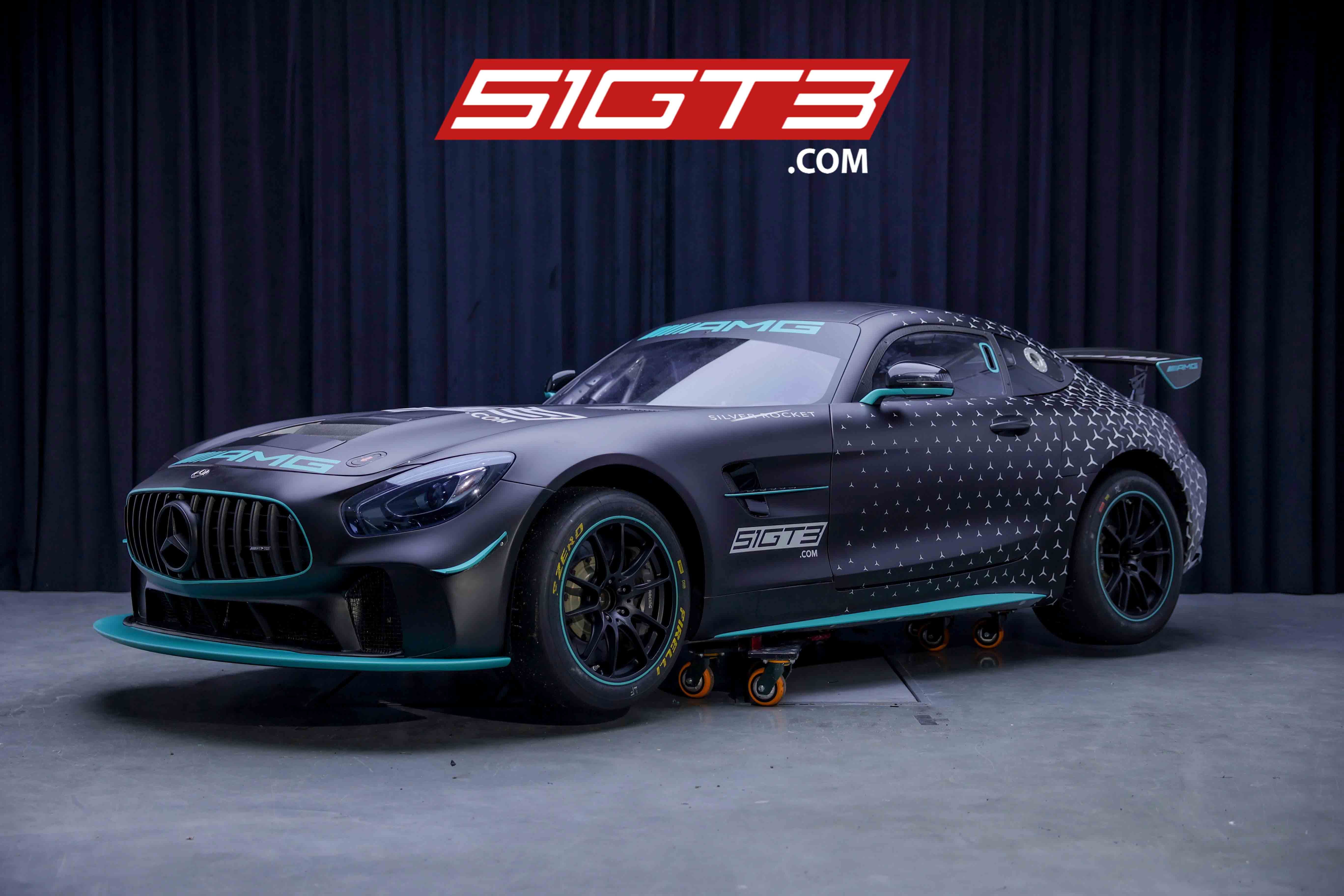 In container: Mercedes-Benz AMG GT4 uit 2019 