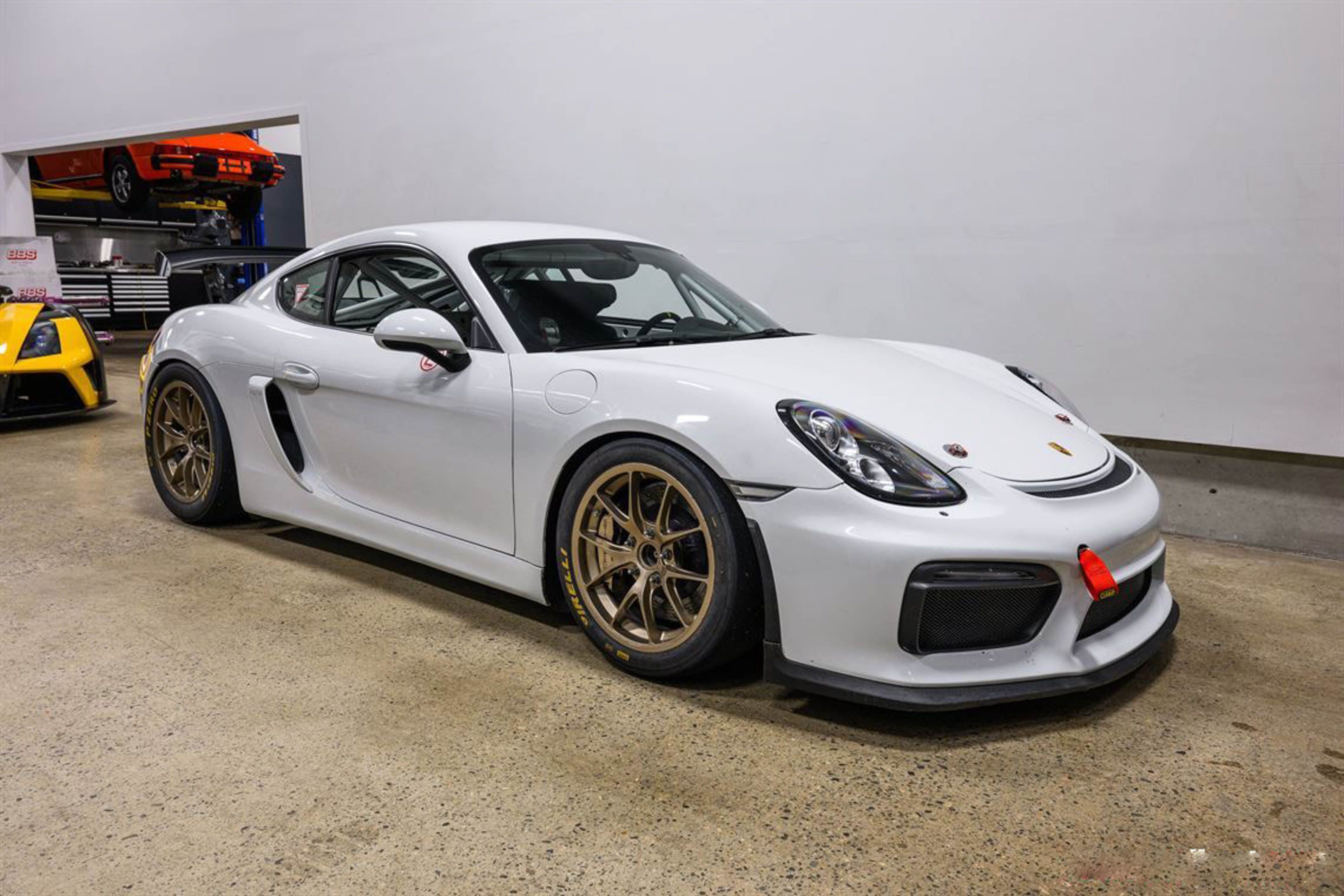 Porsche (ポルシェ) 981 Cayman GT4 Clubsport 仕様 / レース