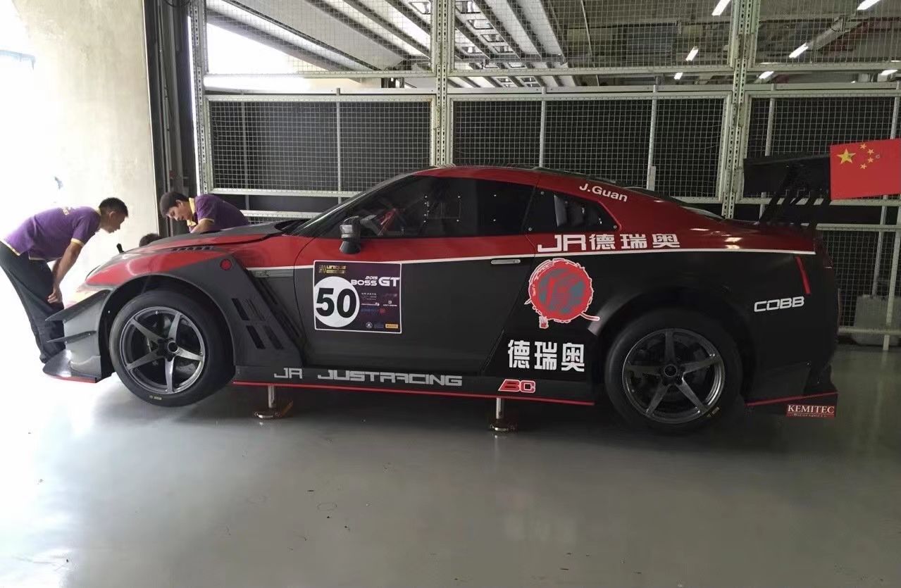 Nissan 2015 NISSAN GT-R GT3 Mine's R35