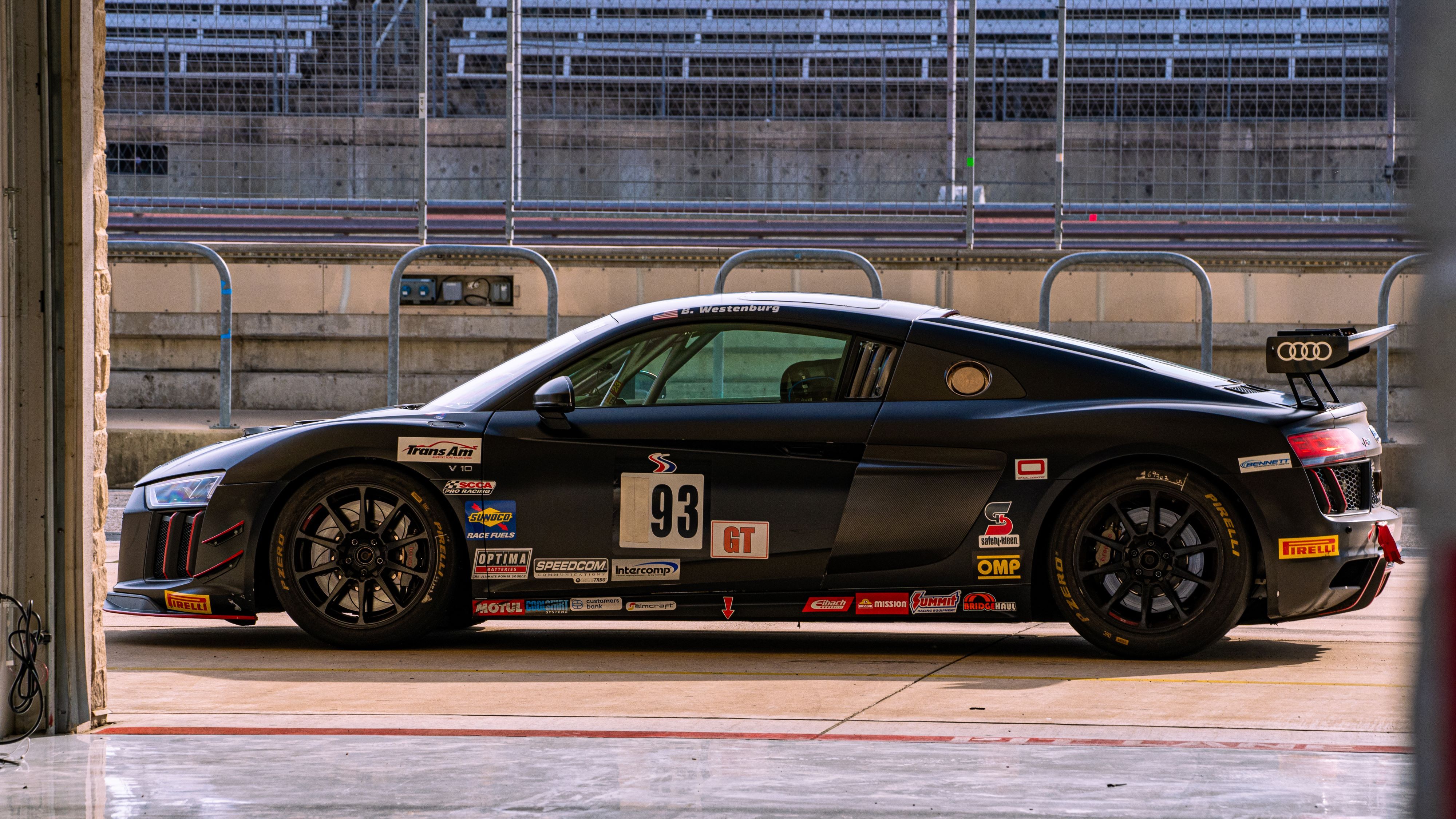 Audi R8 GT4