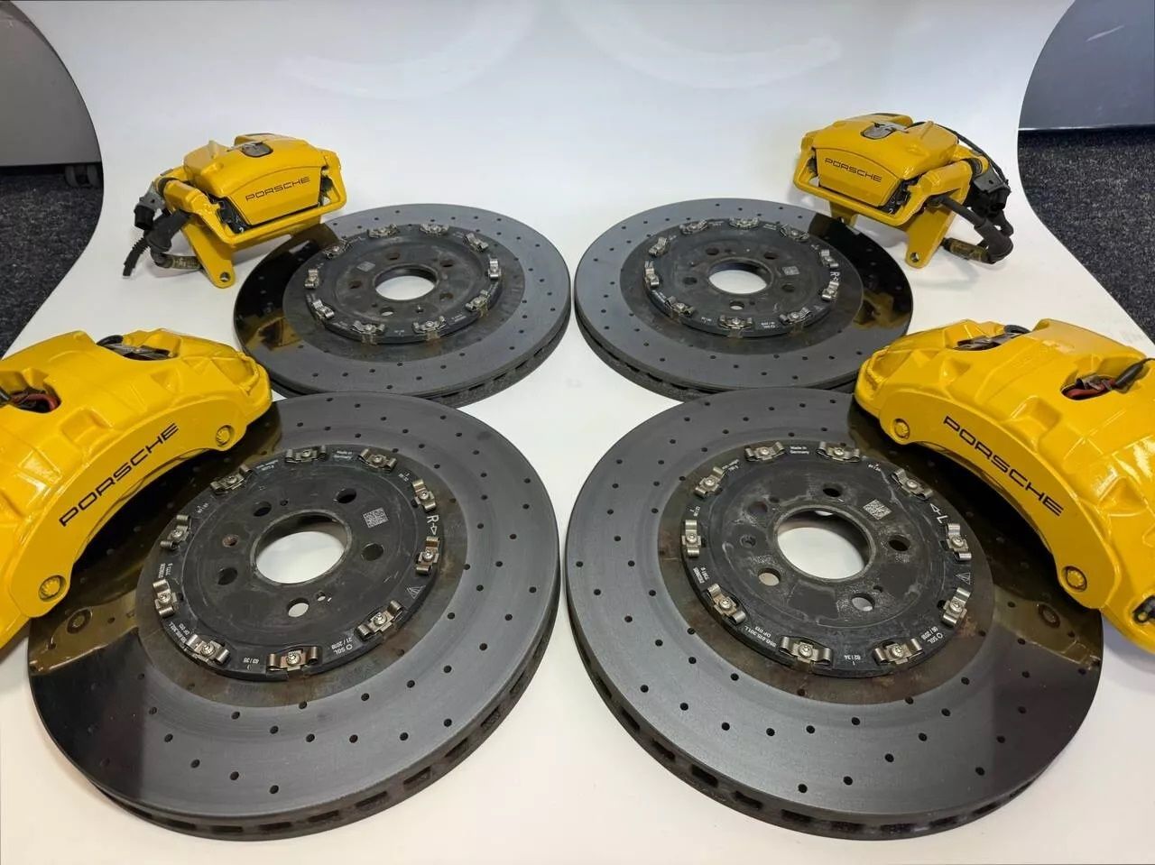 2018 PORSCHE MACAN GTS CARBON CERAMIC BRAKES FRONT & REAR SET OEM
