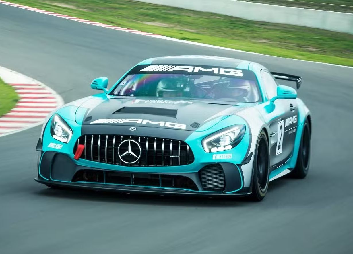 Mercedes-AMG (เมอร์เซเดส-เอเอ็มจี) AMG GT4