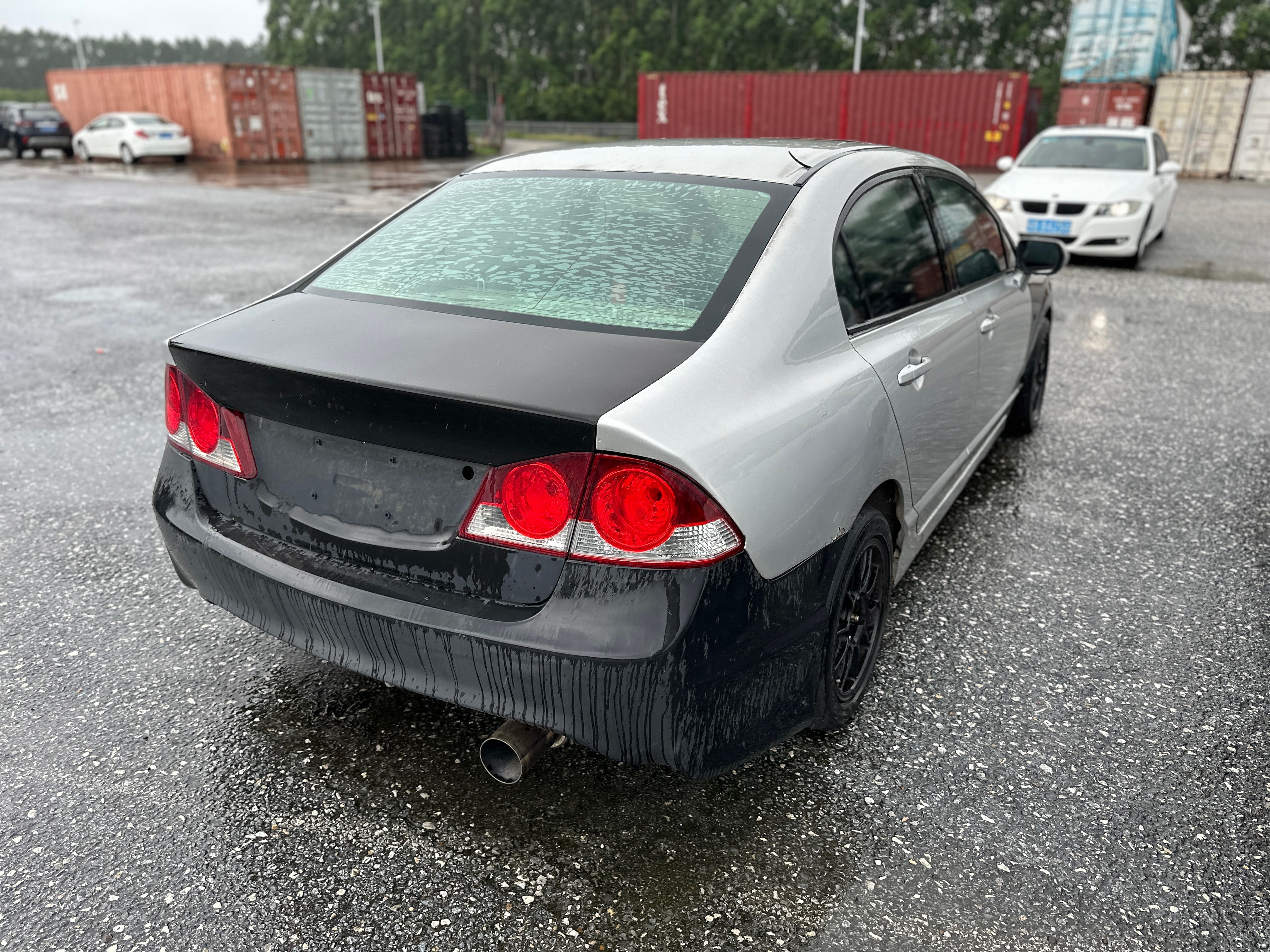 La nouvelle voiture de course Civic R20 de huitième génération