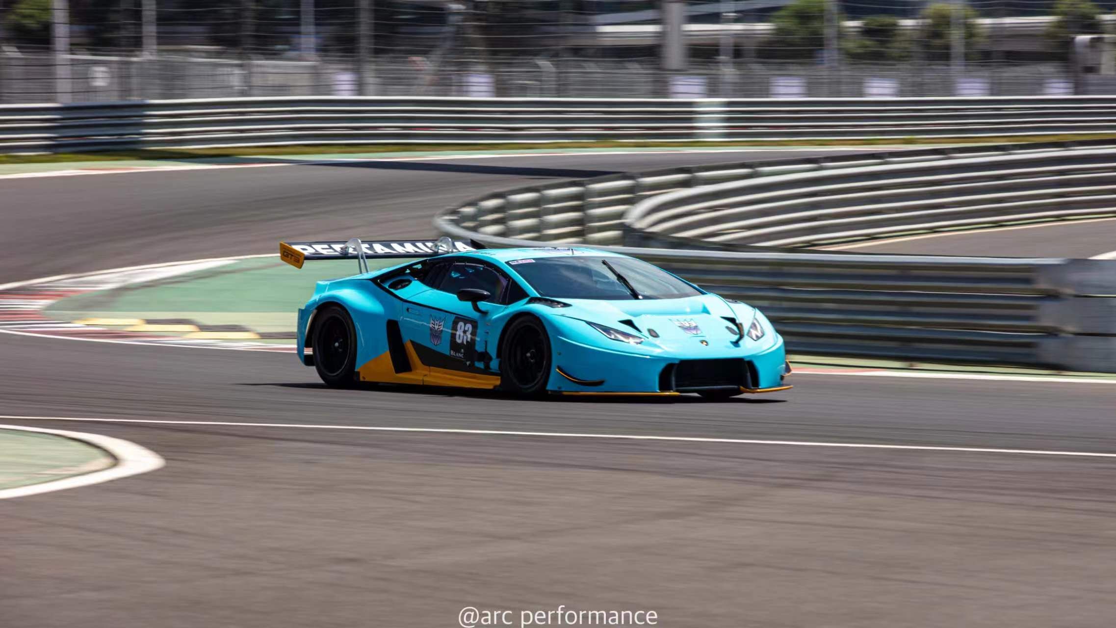 Carro de corrida Lamborghini HURACAN GT3 (kit não EVO)