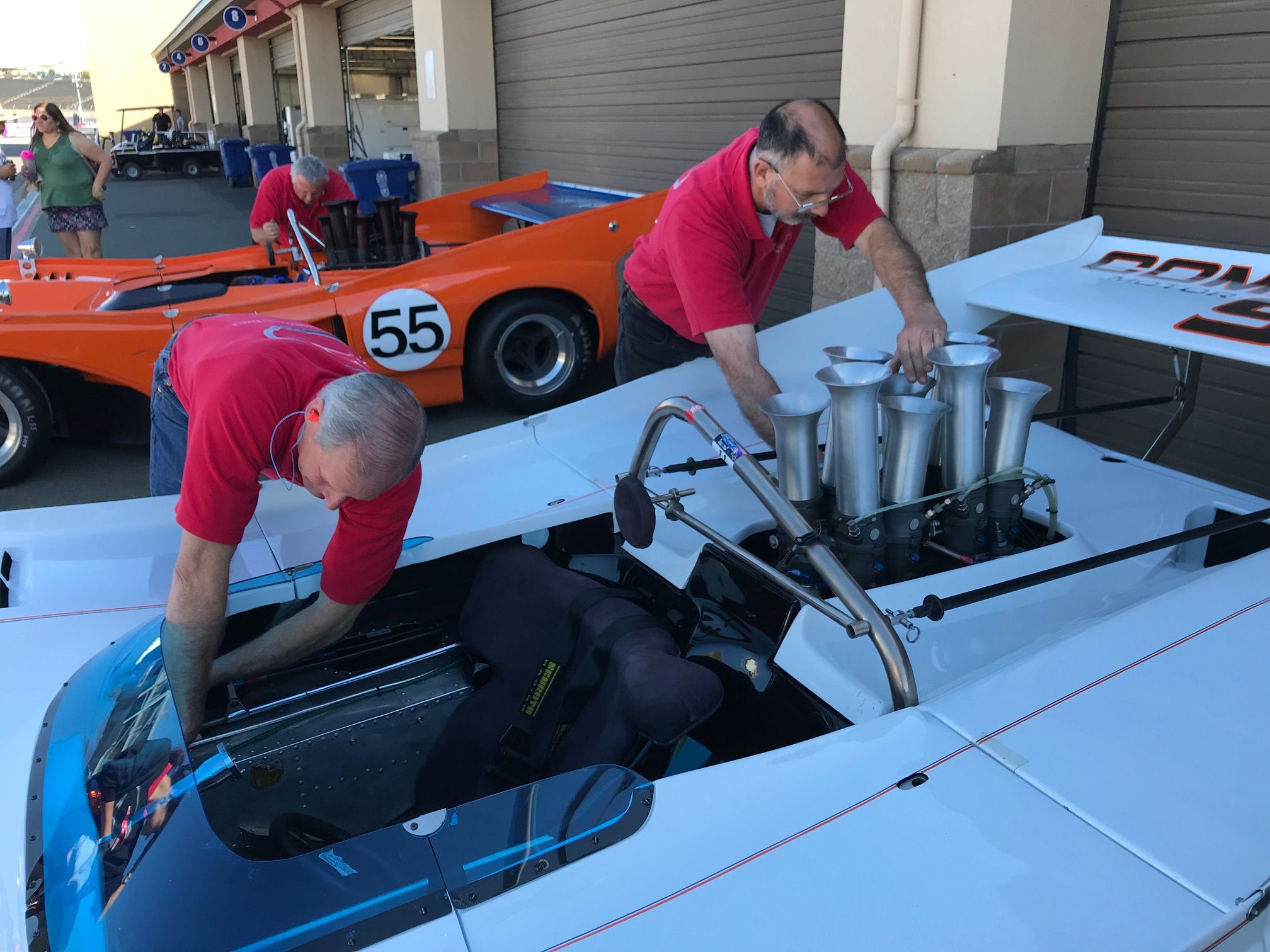 McLaren M8F - Autocaravanas John Cannon Commander