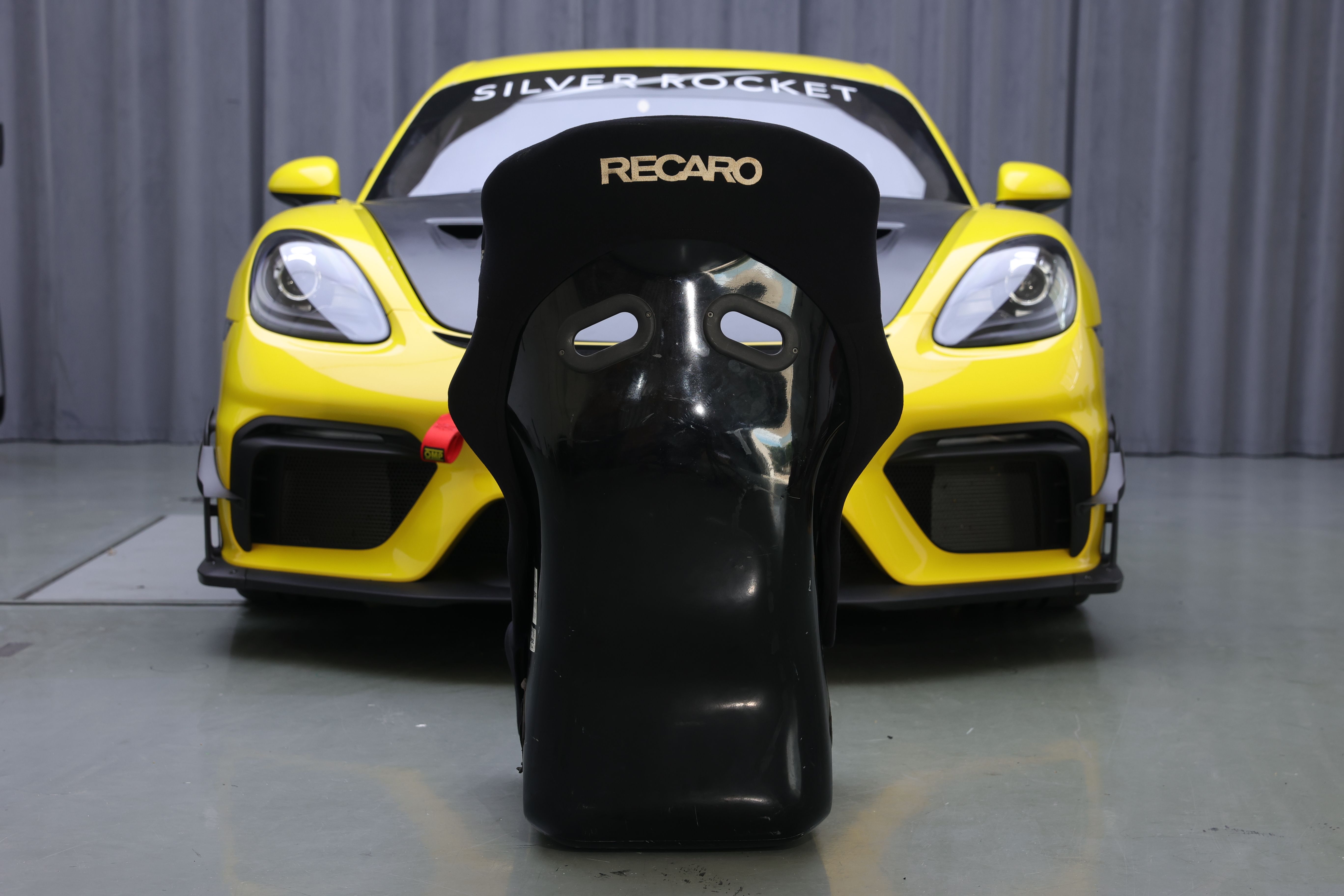 ĐÃ SỬ DỤNG: Porsche 996 GT3 CUP OEM SEAT 996.521.037.92