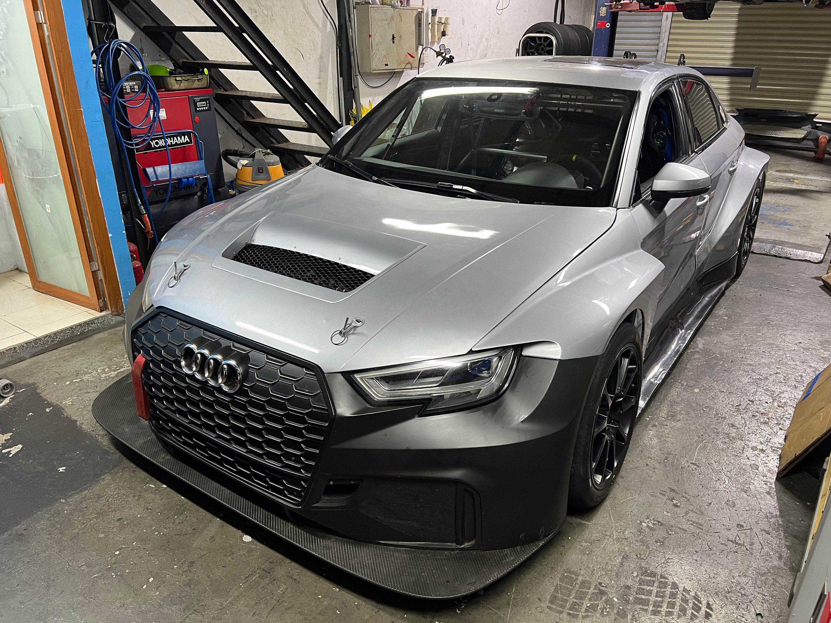 아우디 RS3 LMS TCR