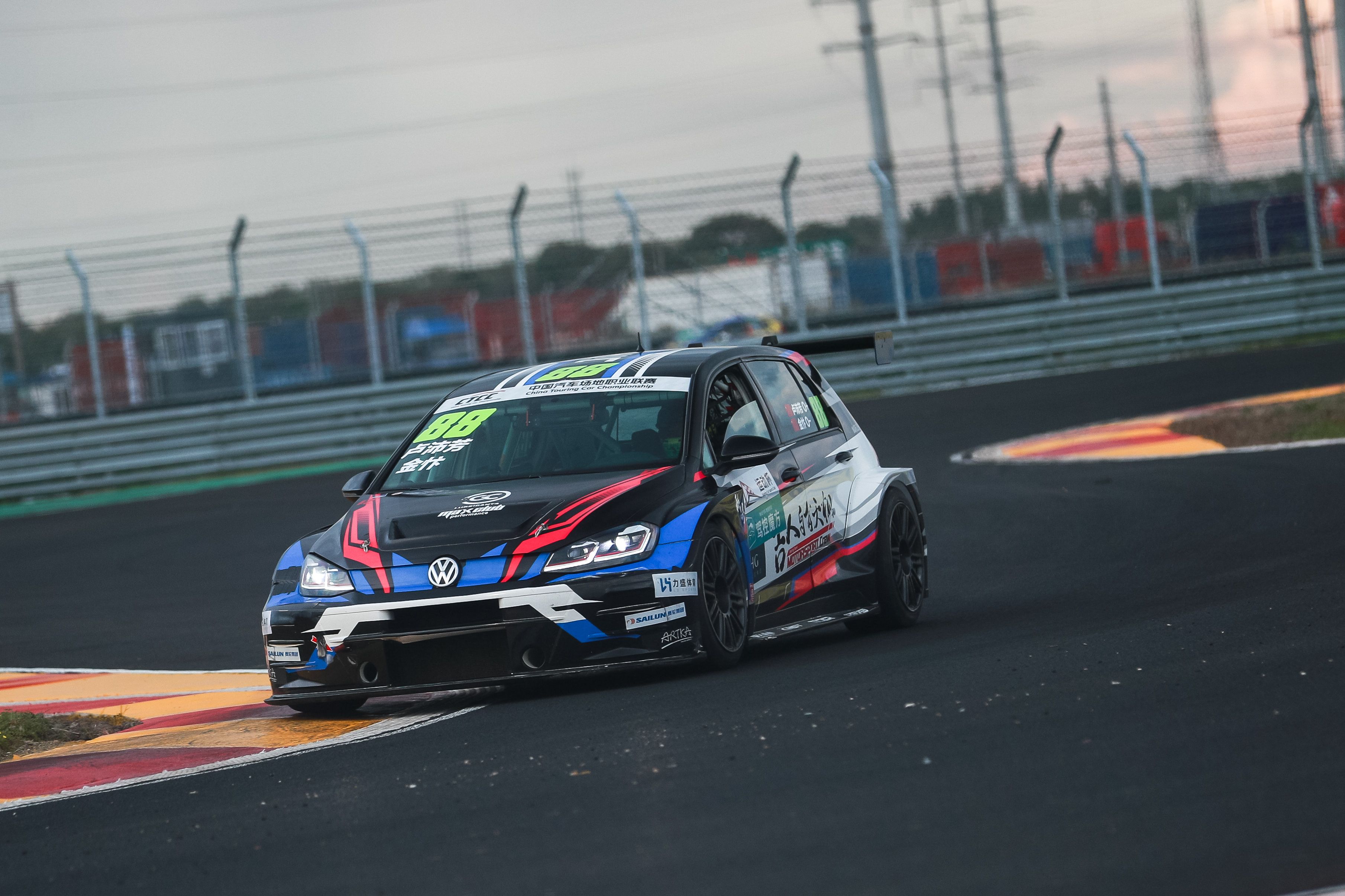 Mobil VW Golf TCR