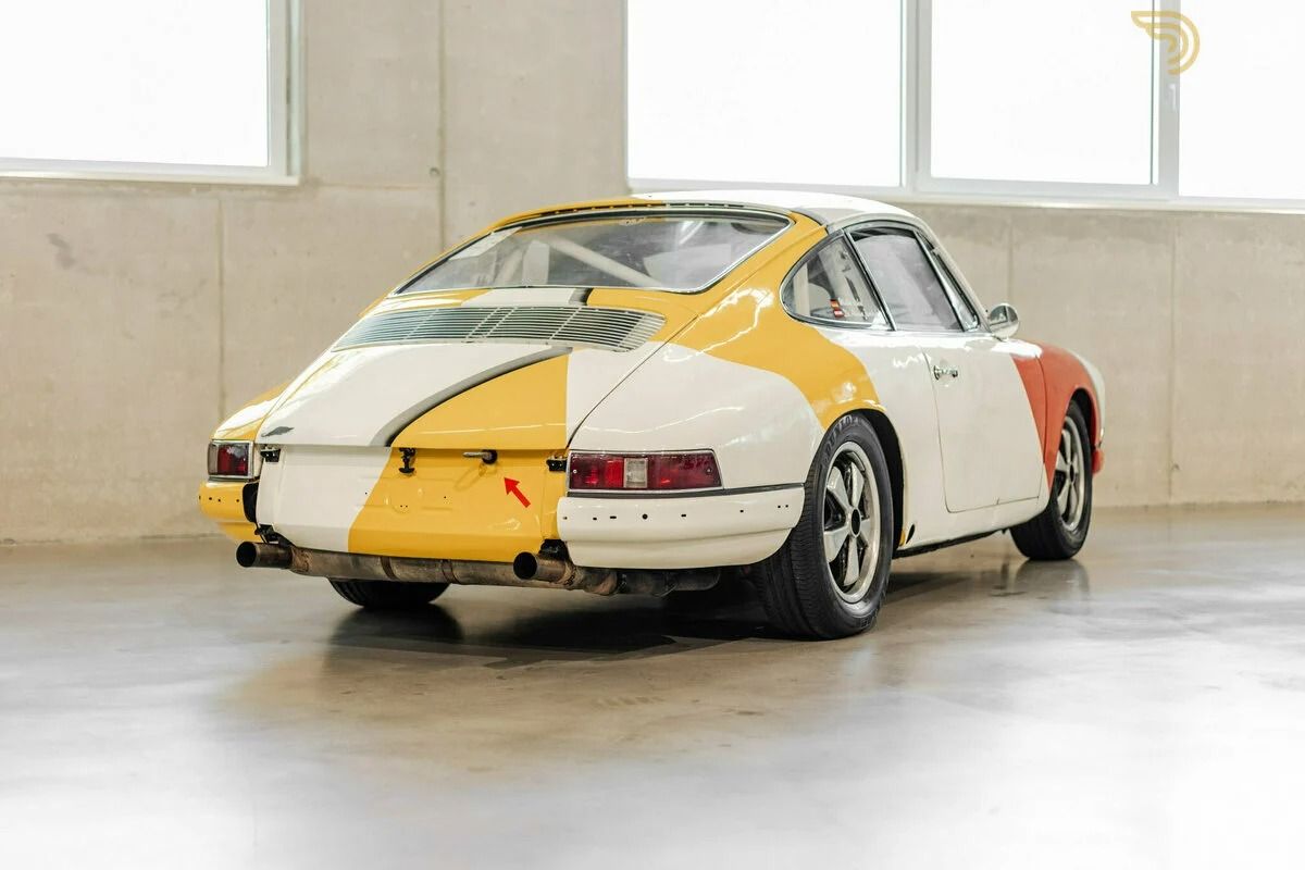 Porsche 911 2.0 Coupe original de 1965, coche de carreras FIA GT