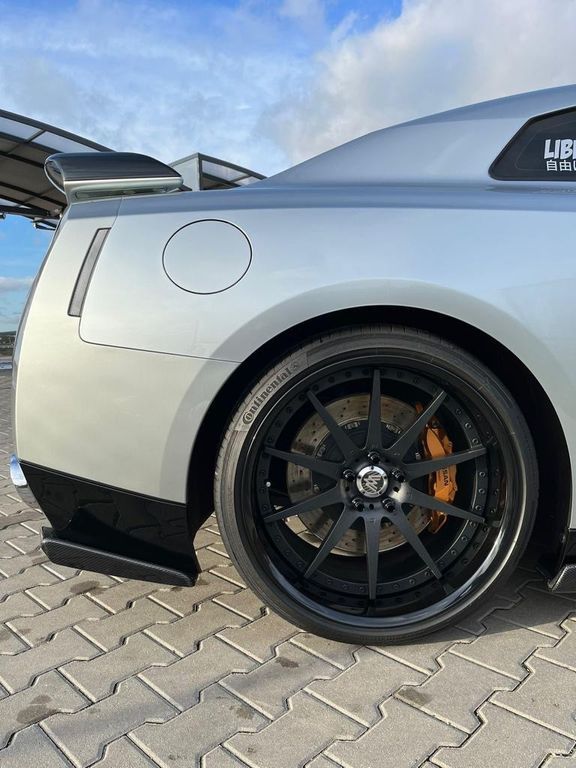 นิสสัน จีที-อาร์