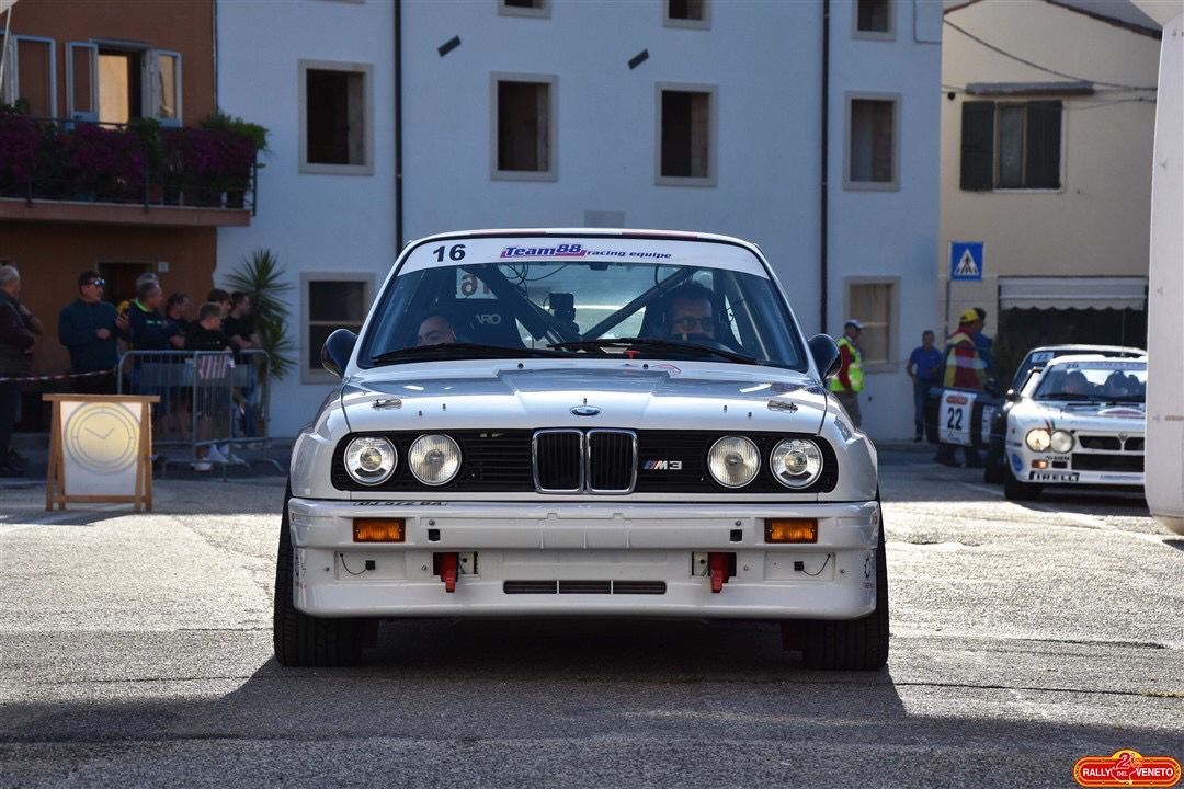 BMW M3 E30 - Gr. A - HTP FIA