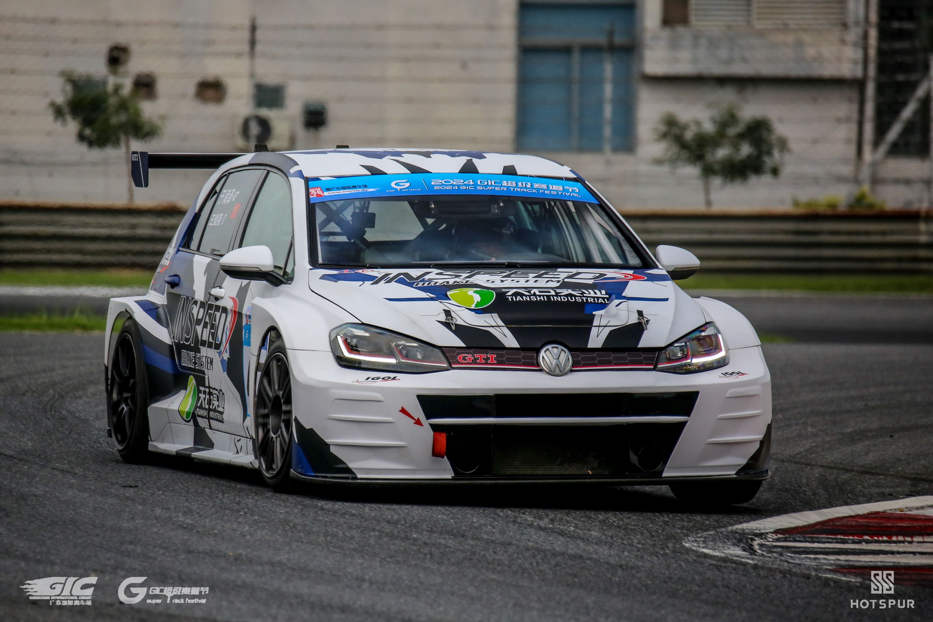 VW GOLF TCR SEQ