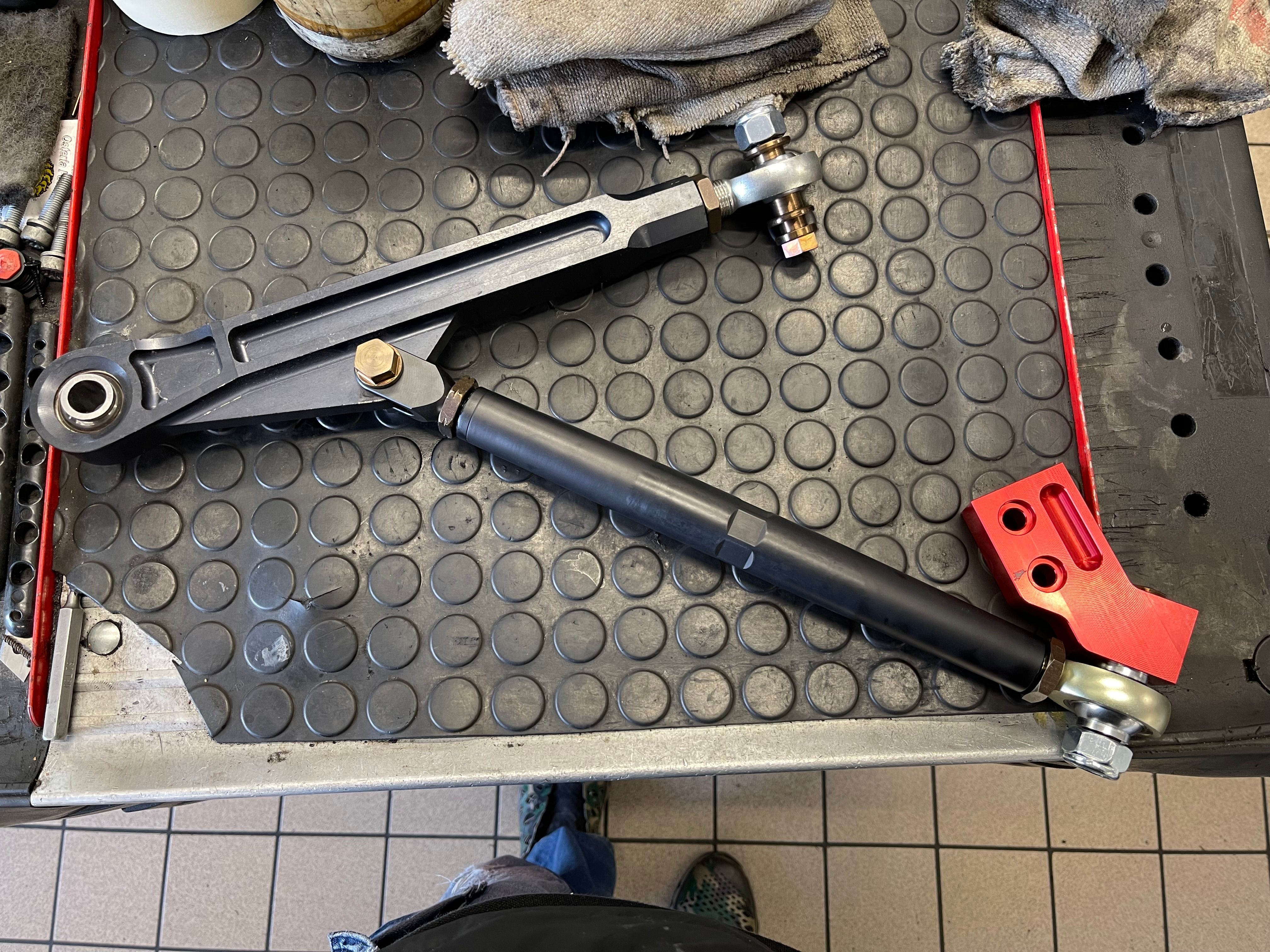 بي ام دبليو M3 E30 - غرام. أ - HTP FIA