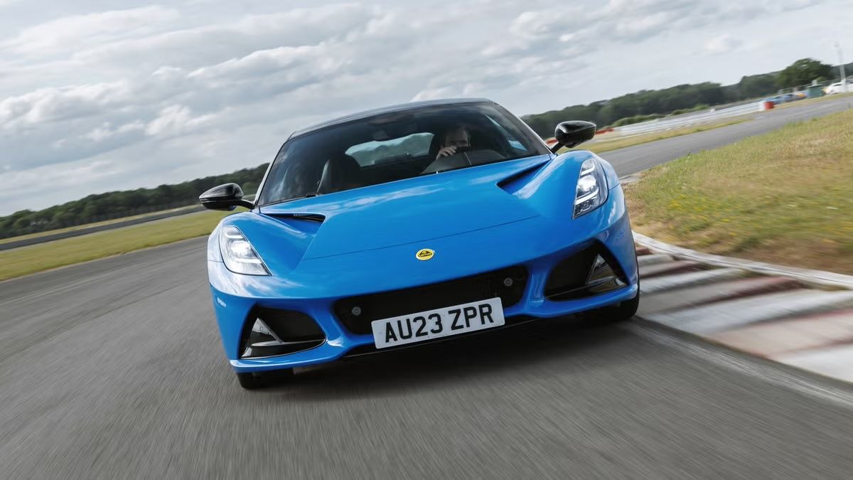 Lotus Emira GT4