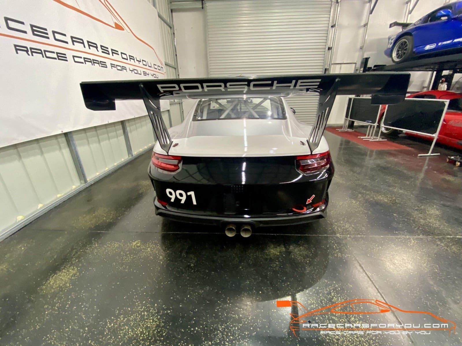 سيارة بورشه 991.2 GT3 Cup