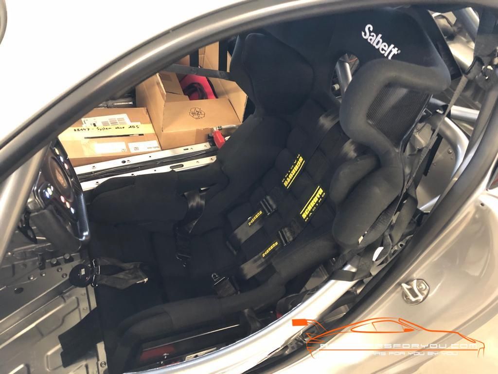 รถปอร์เช่ 992 จีที3 คัพ