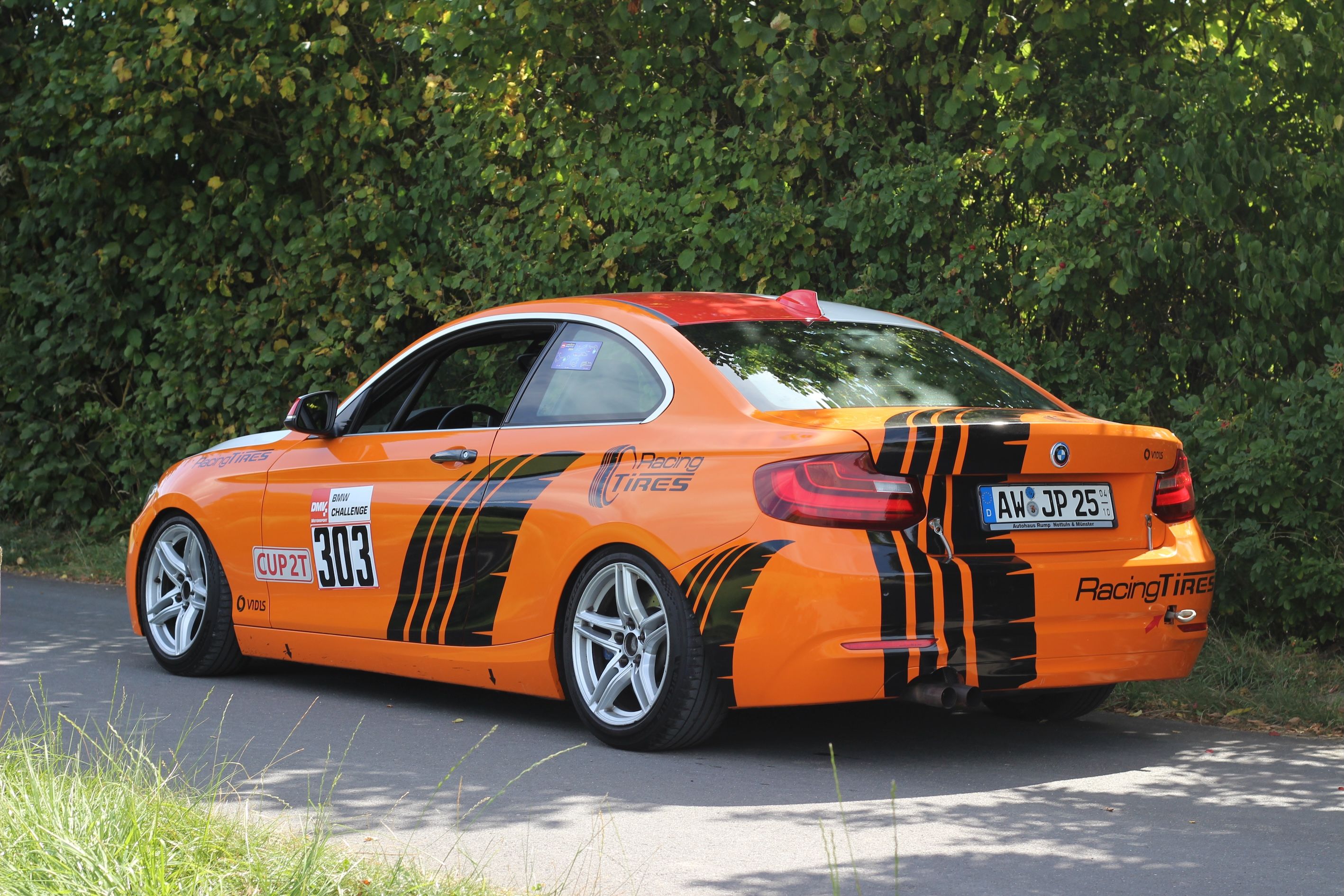 BMW F22 228i tieliikennekelpoinen rata-auto