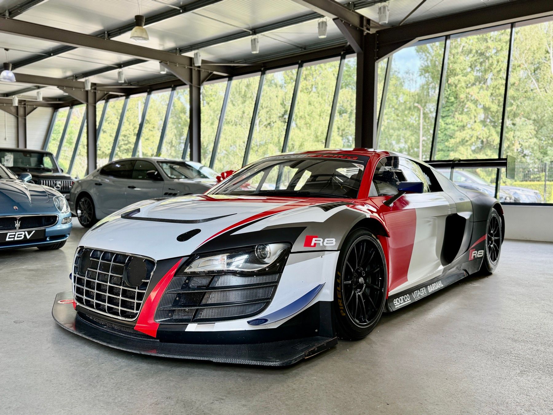 Audi R8 LMS ULTRA 5.2 V10 560 馬力