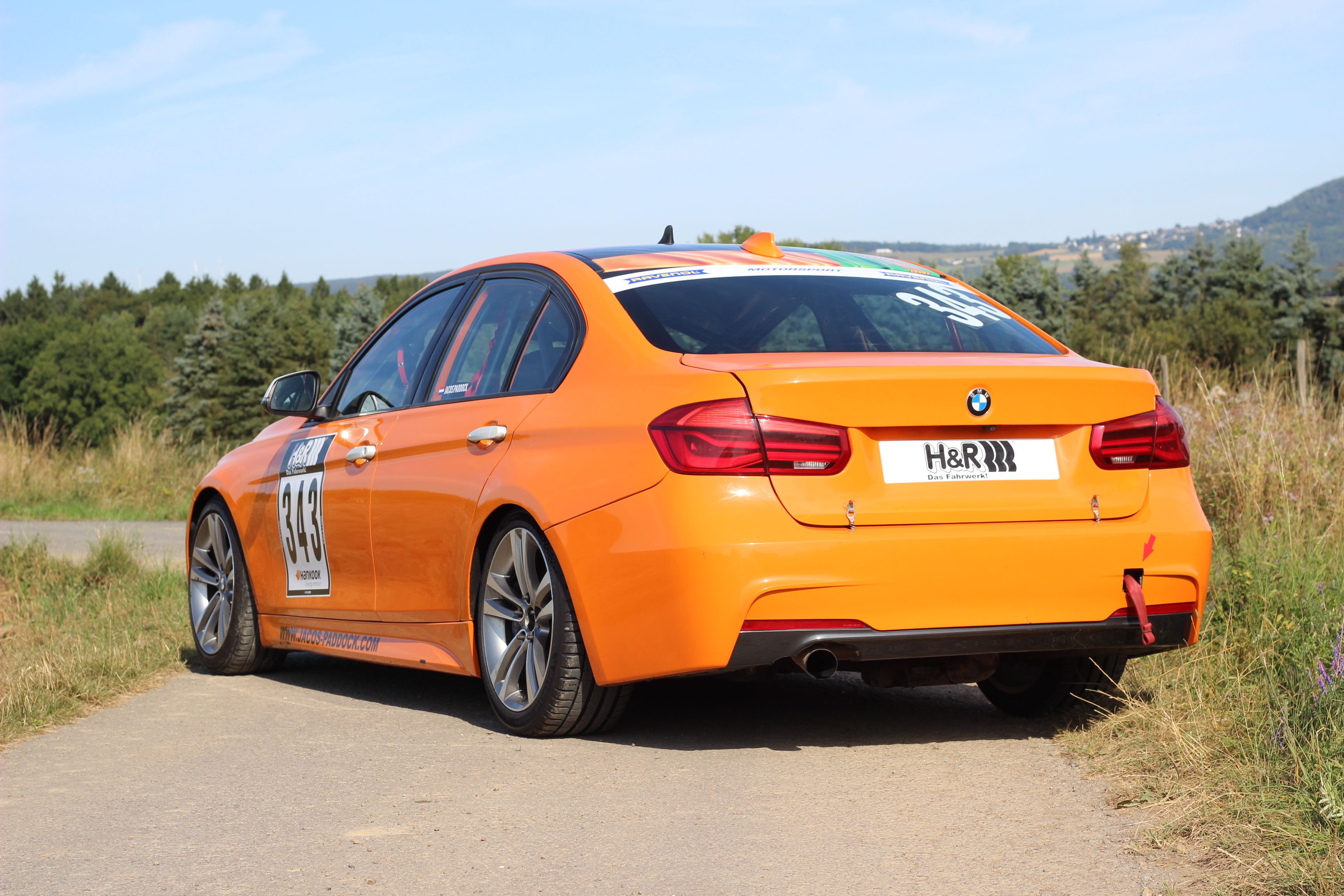 سيارة سباق BMW F30 330I فئة V2T